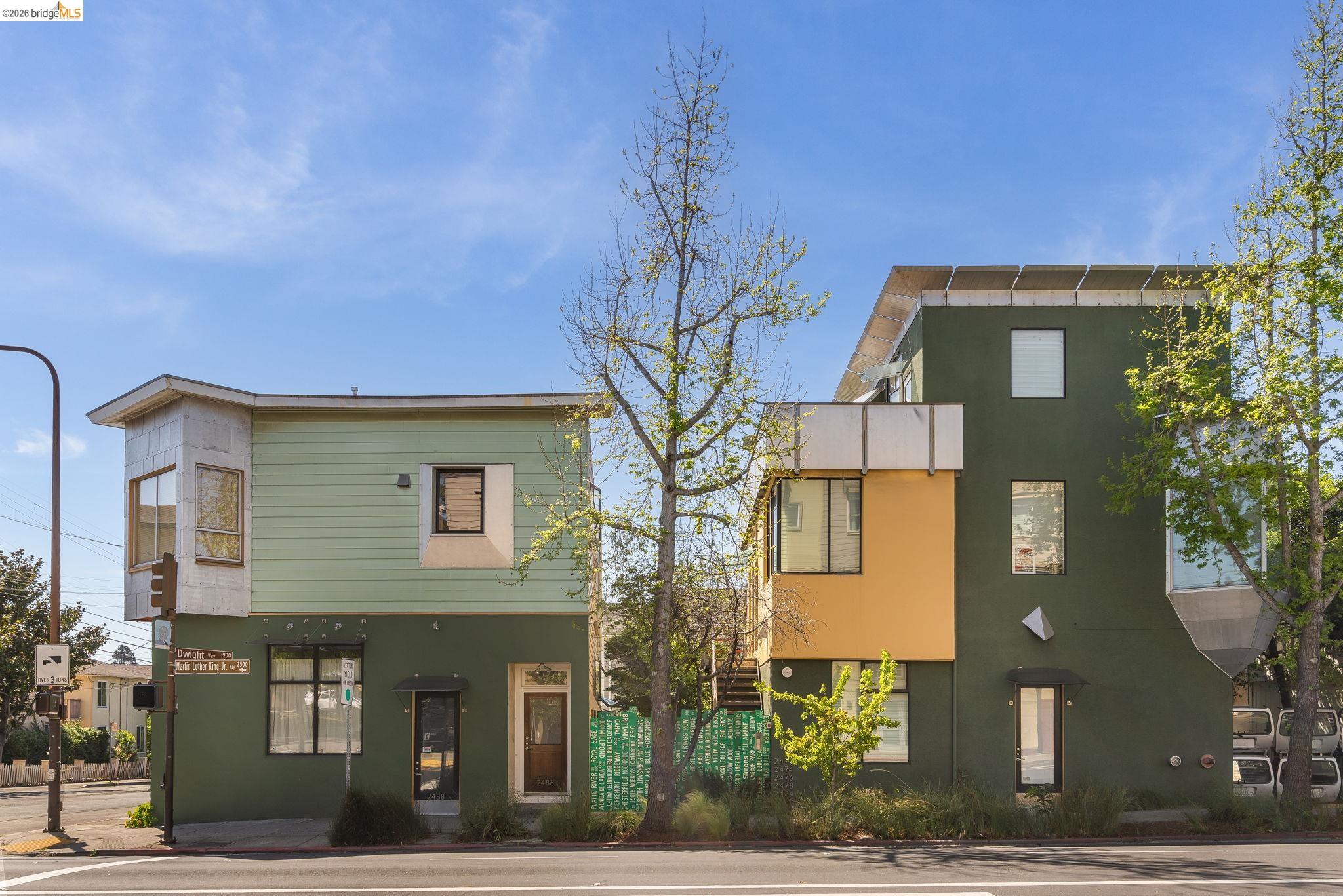 Photo #3: 41130097 Listing: Photo #3