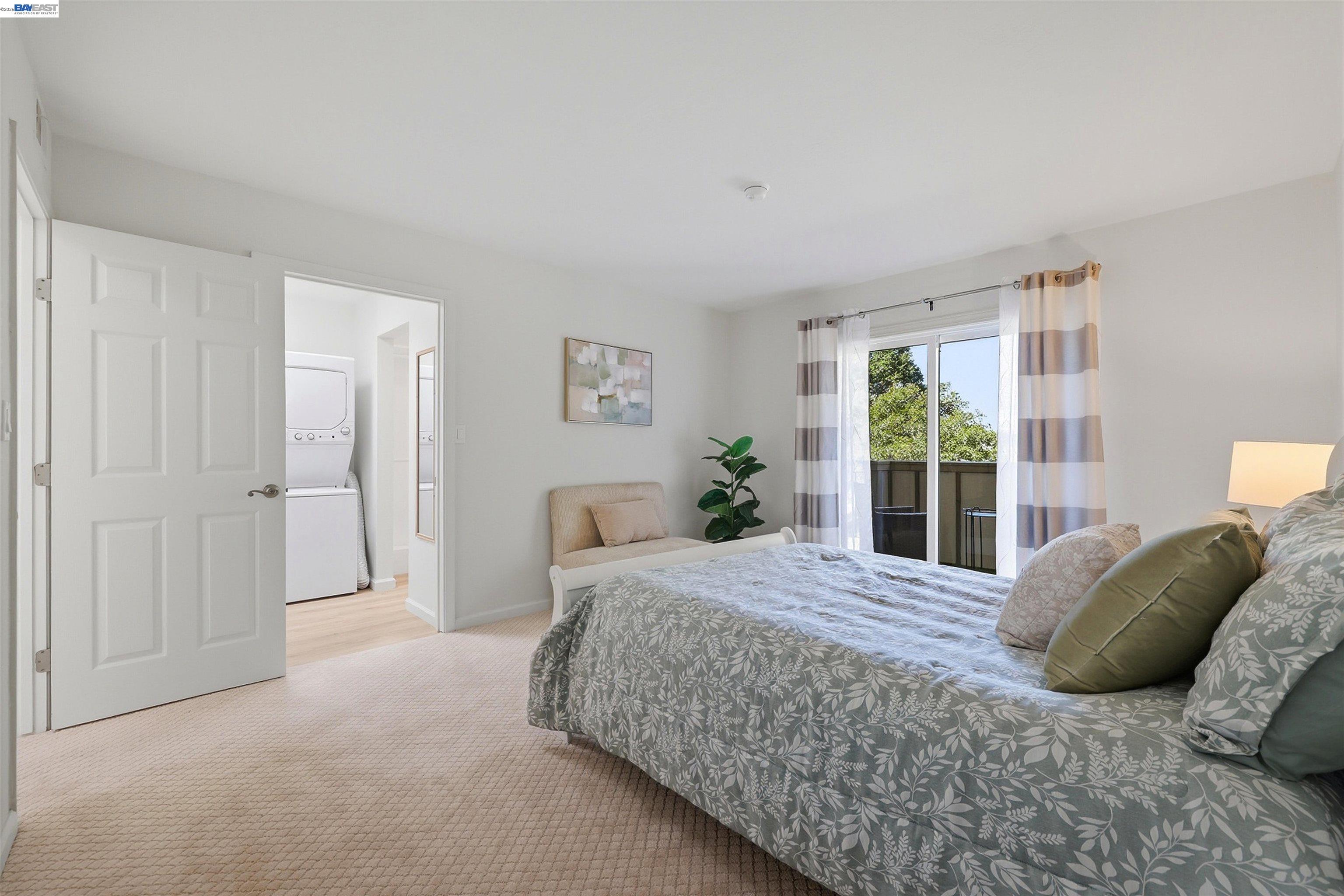 Detail Gallery Image 12 of 38 For 651 Moraga Rd #12,  Moraga,  CA 94556 - 3 Beds | 2 Baths