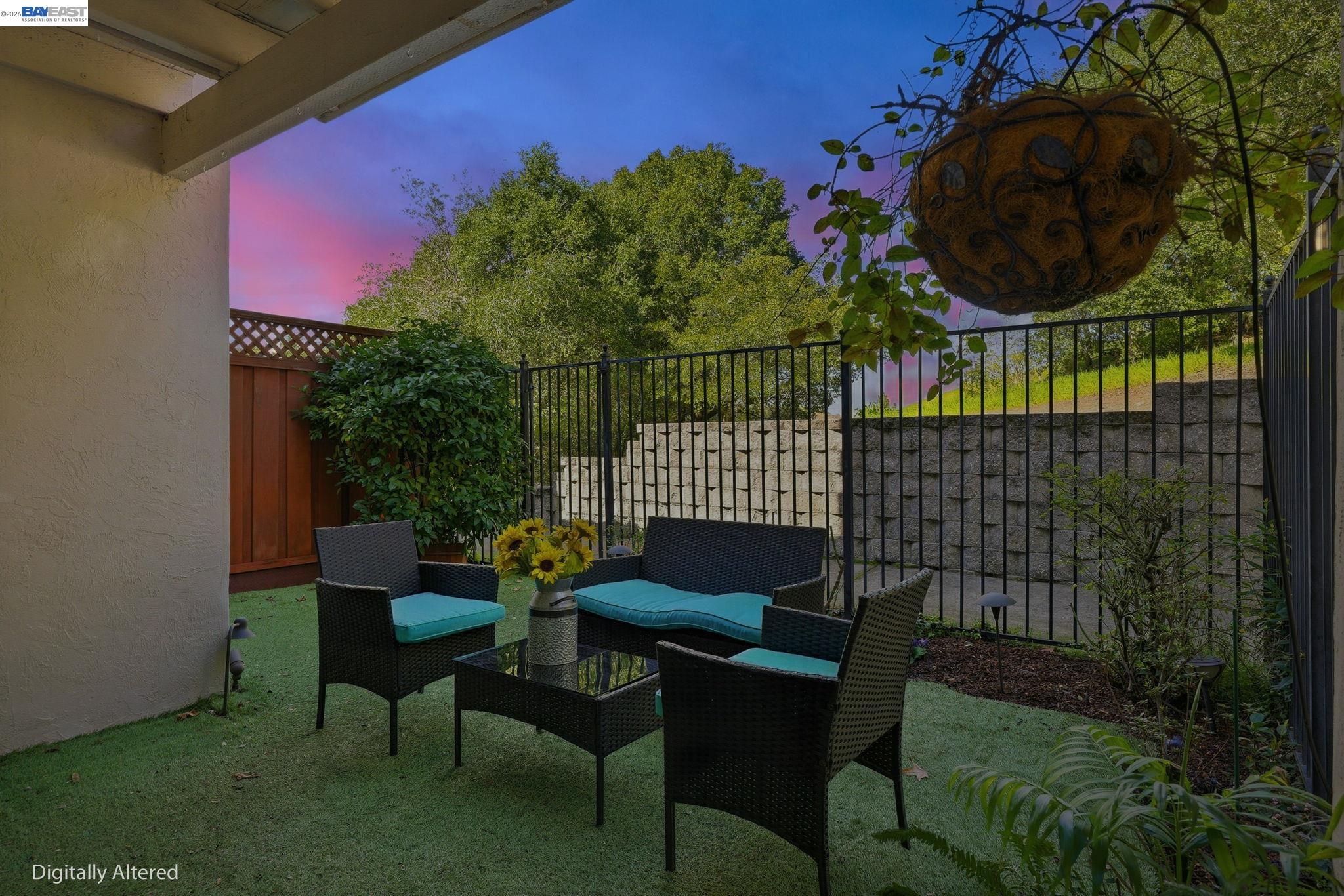 Detail Gallery Image 26 of 38 For 651 Moraga Rd #12,  Moraga,  CA 94556 - 3 Beds | 2 Baths