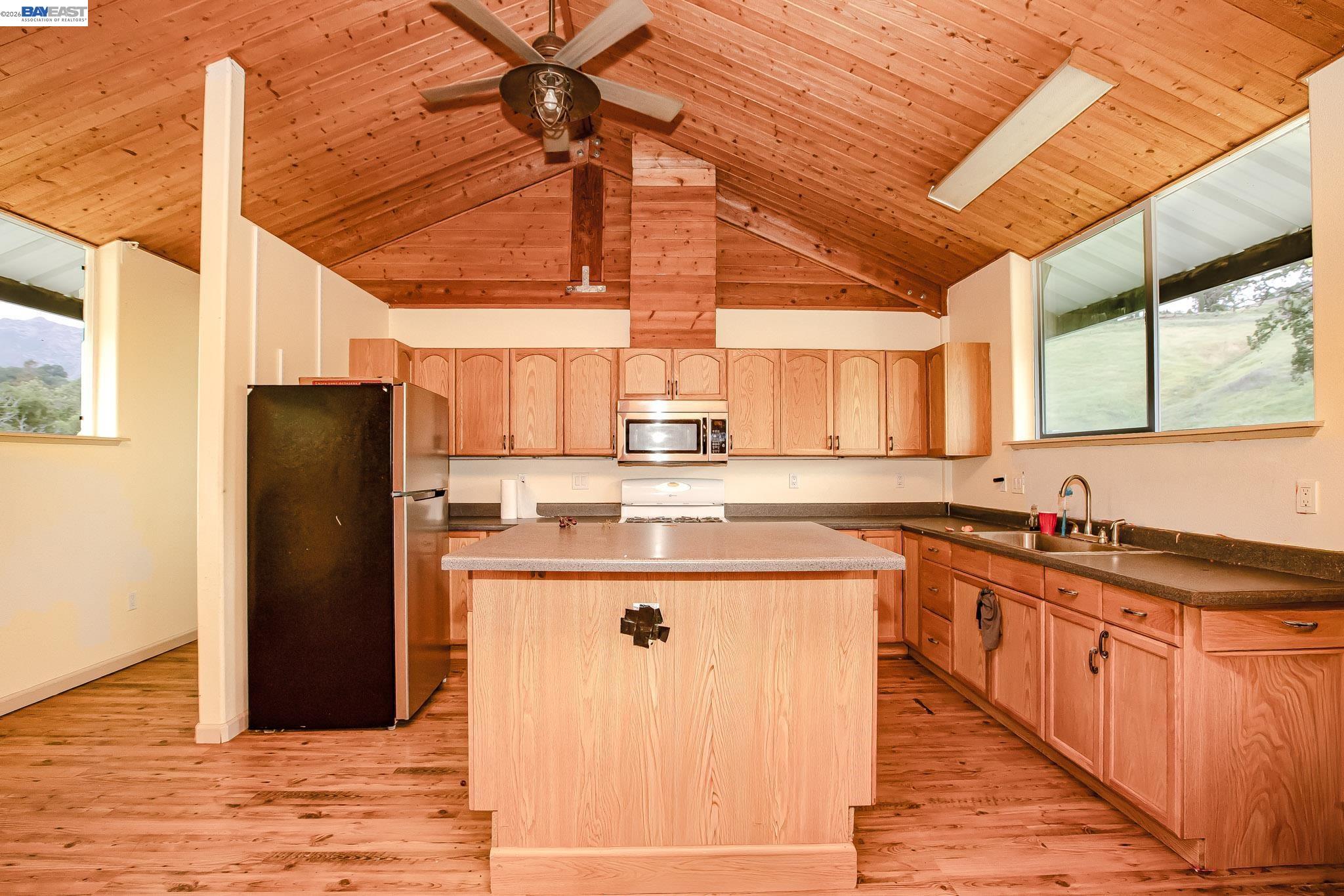 Detail Gallery Image 10 of 60 For 6115 Morgan Territory Rd, Clayton,  CA 94517 - 2 Beds | 1 Baths