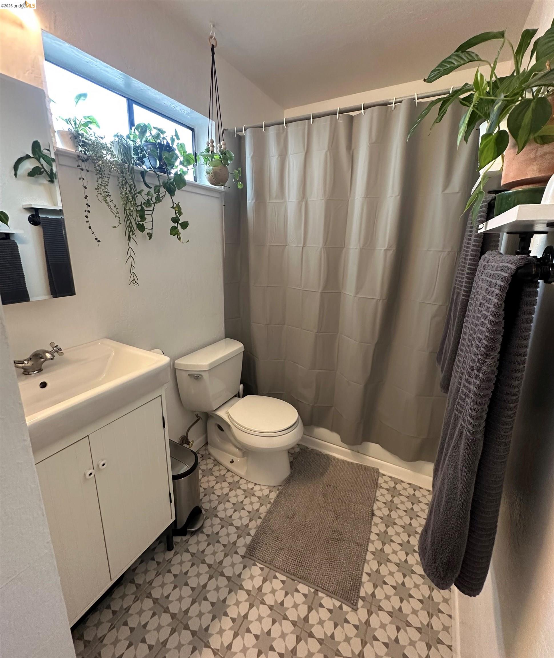 Photo #14: 41130104 Listing: Photo #14