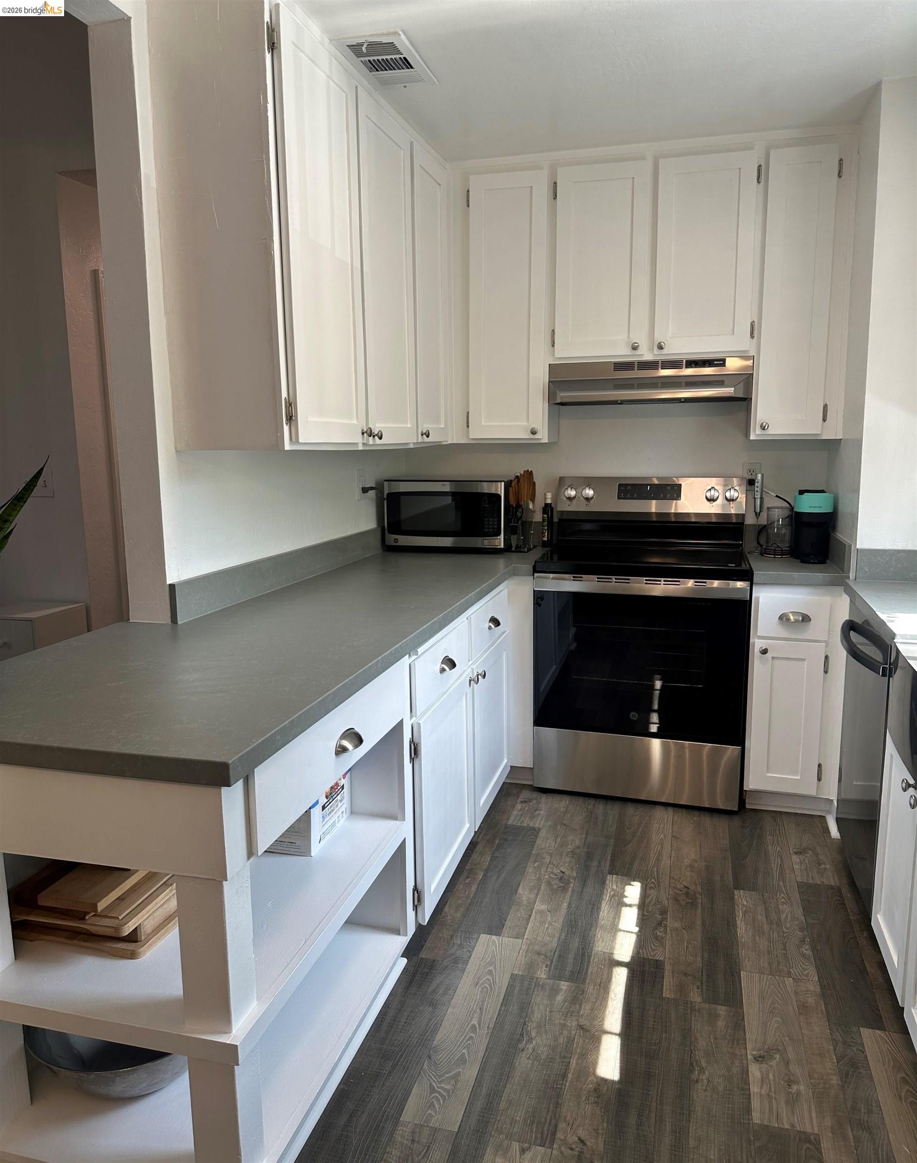 Photo #5: 41130104 Listing: Photo #5