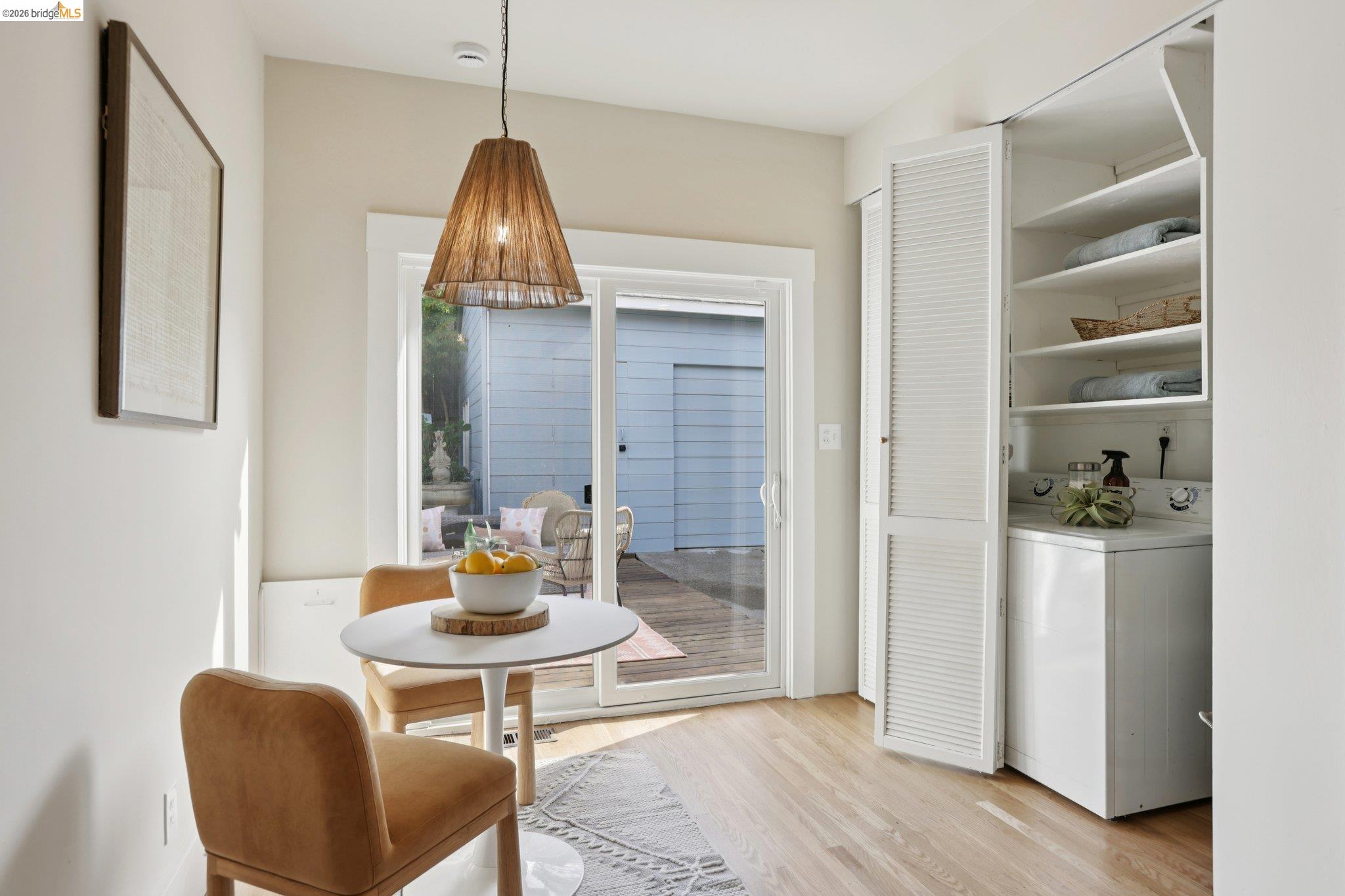 Detail Gallery Image 12 of 31 For 216 John St, Oakland,  CA 94611 - 3 Beds | 1 Baths