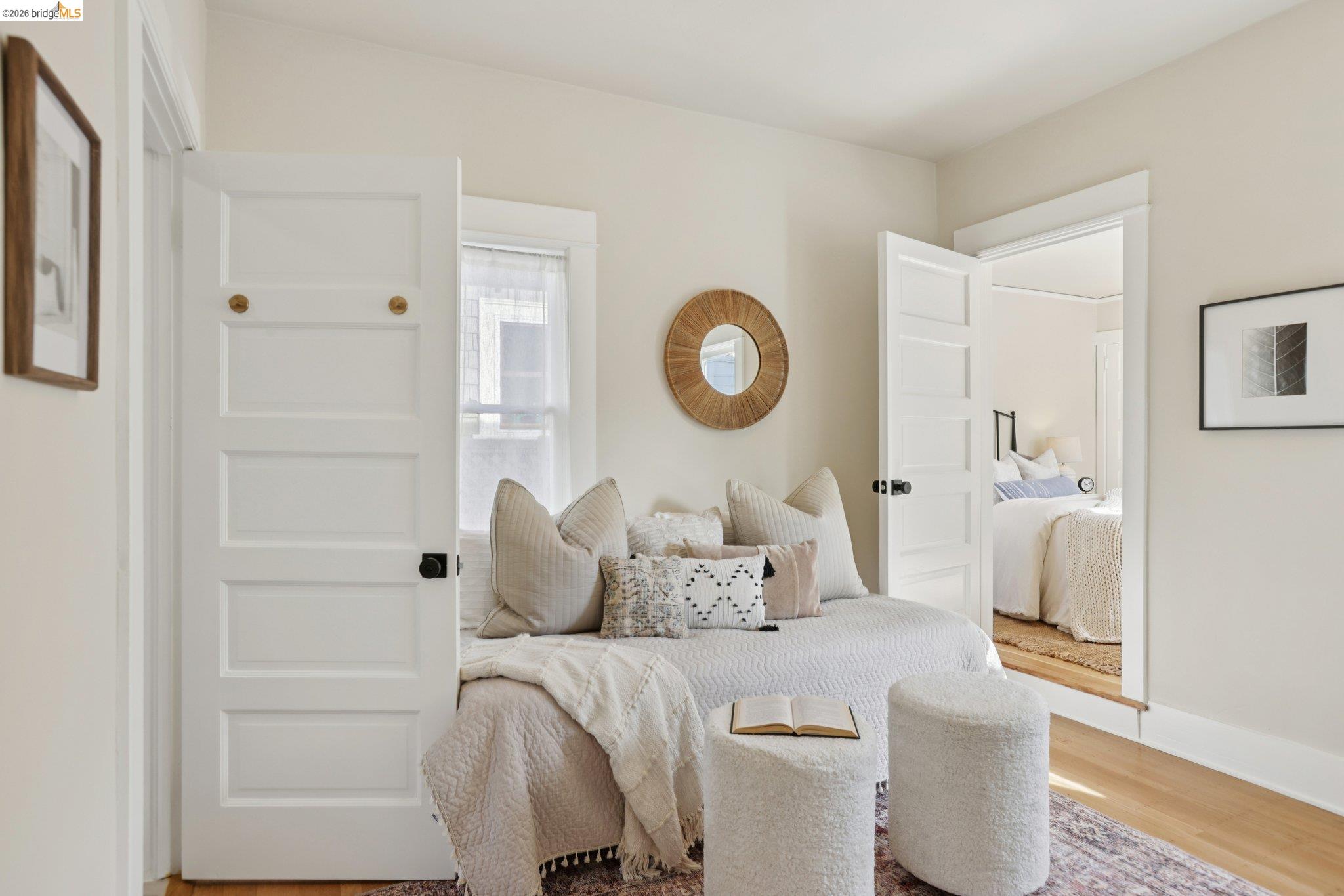 Detail Gallery Image 15 of 31 For 216 John St, Oakland,  CA 94611 - 3 Beds | 1 Baths