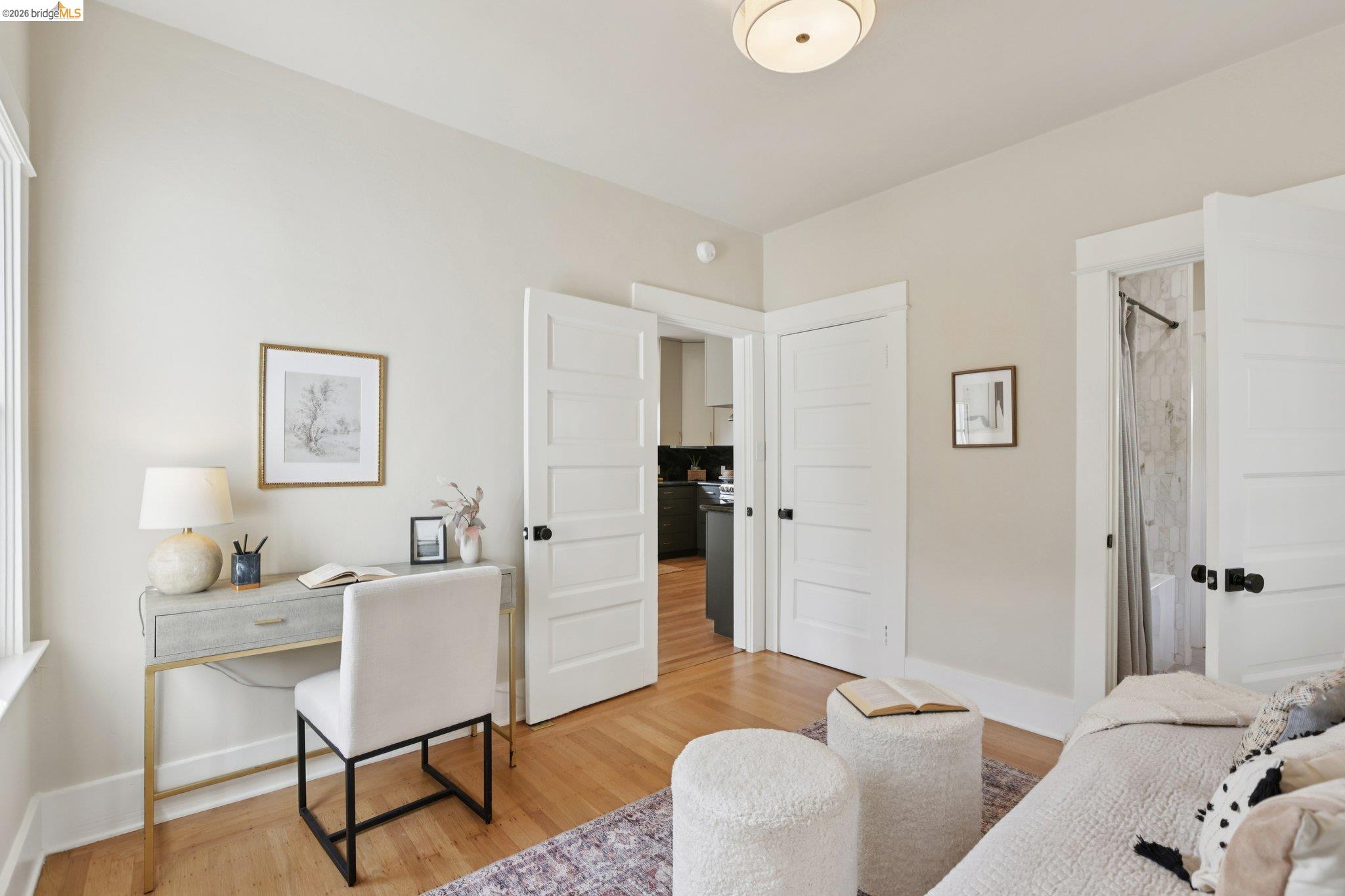 Detail Gallery Image 16 of 31 For 216 John St, Oakland,  CA 94611 - 3 Beds | 1 Baths