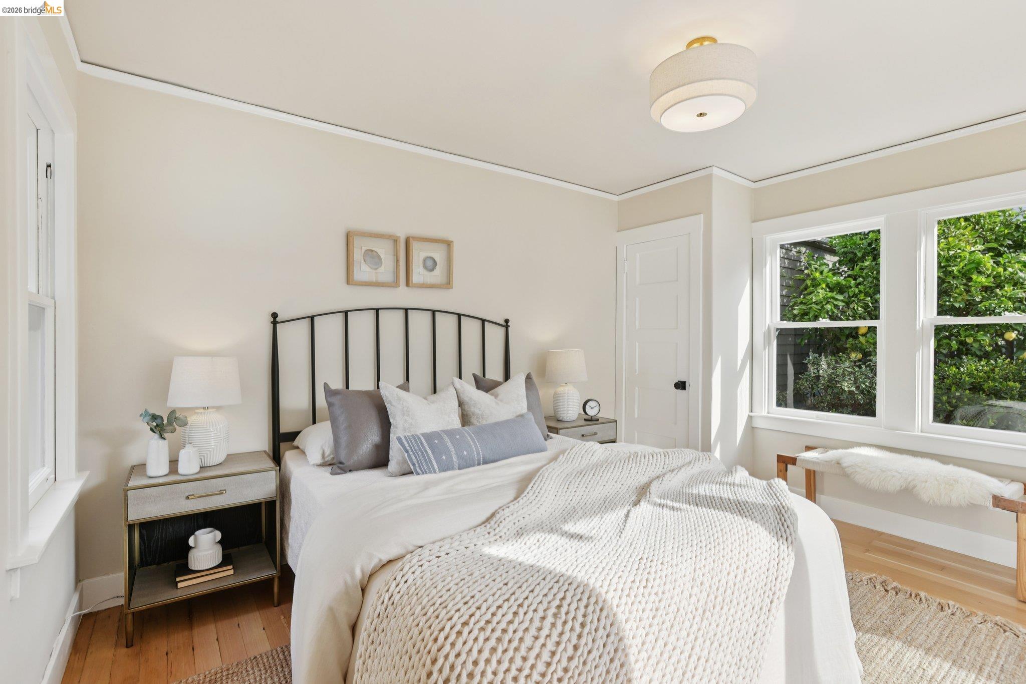 Detail Gallery Image 20 of 31 For 216 John St, Oakland,  CA 94611 - 3 Beds | 1 Baths