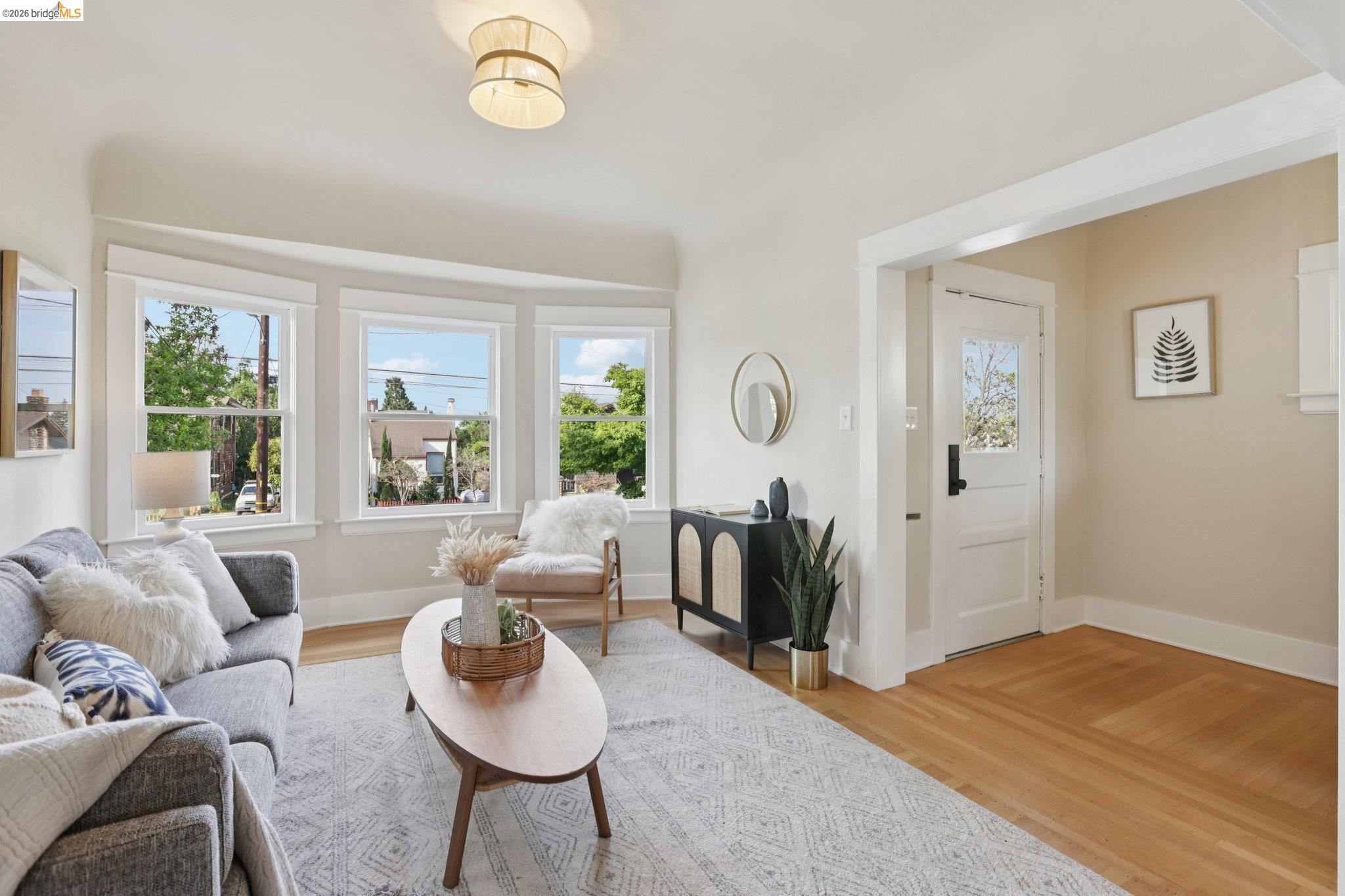 Detail Gallery Image 7 of 31 For 216 John St, Oakland,  CA 94611 - 3 Beds | 1 Baths