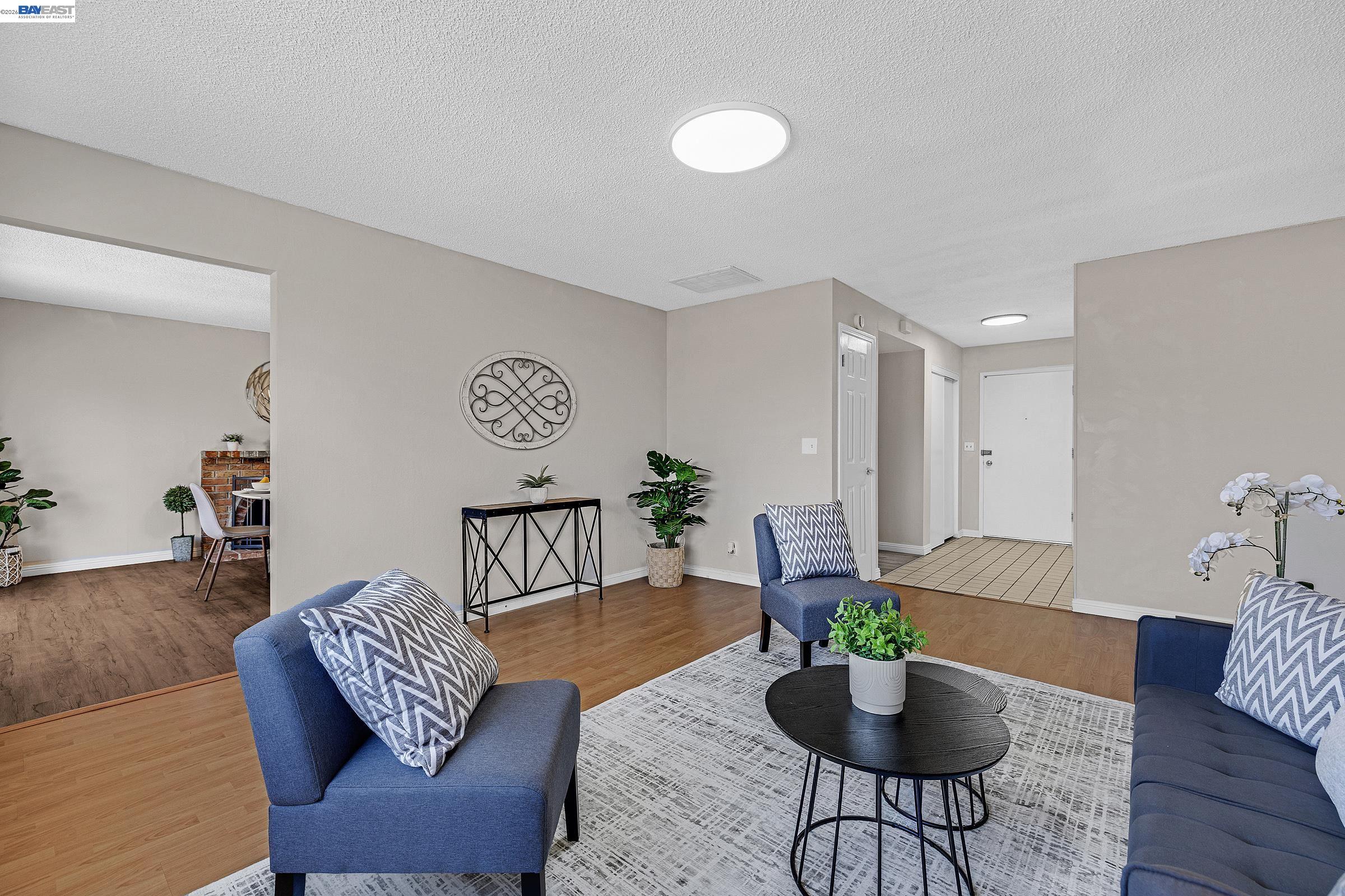 Detail Gallery Image 2 of 33 For 2636 Rainier Ct, Union City,  CA 94587 - 3 Beds | 2 Baths