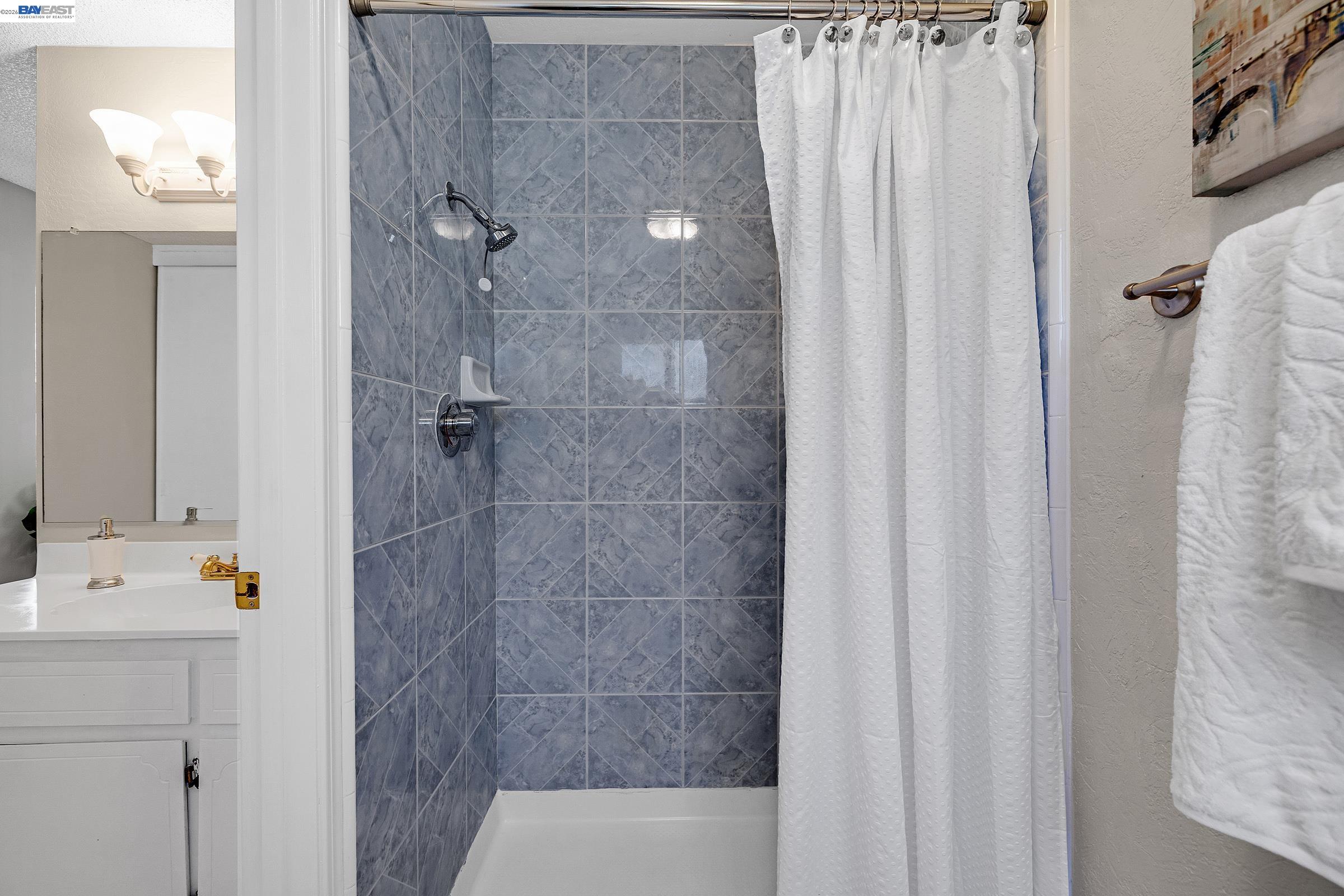 Detail Gallery Image 16 of 33 For 2636 Rainier Ct, Union City,  CA 94587 - 3 Beds | 2 Baths