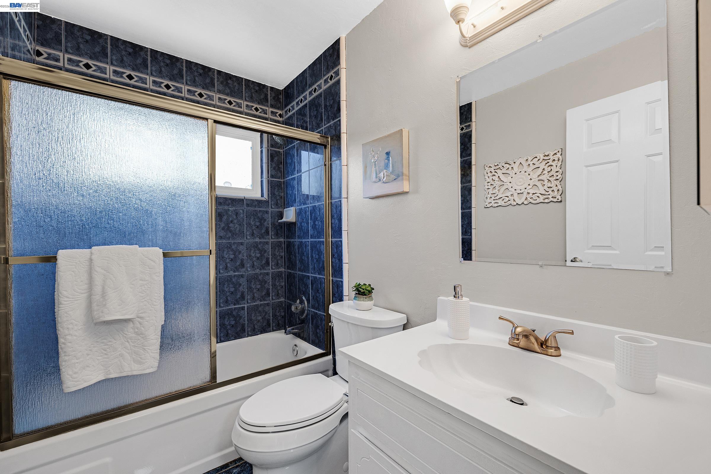 Detail Gallery Image 19 of 33 For 2636 Rainier Ct, Union City,  CA 94587 - 3 Beds | 2 Baths