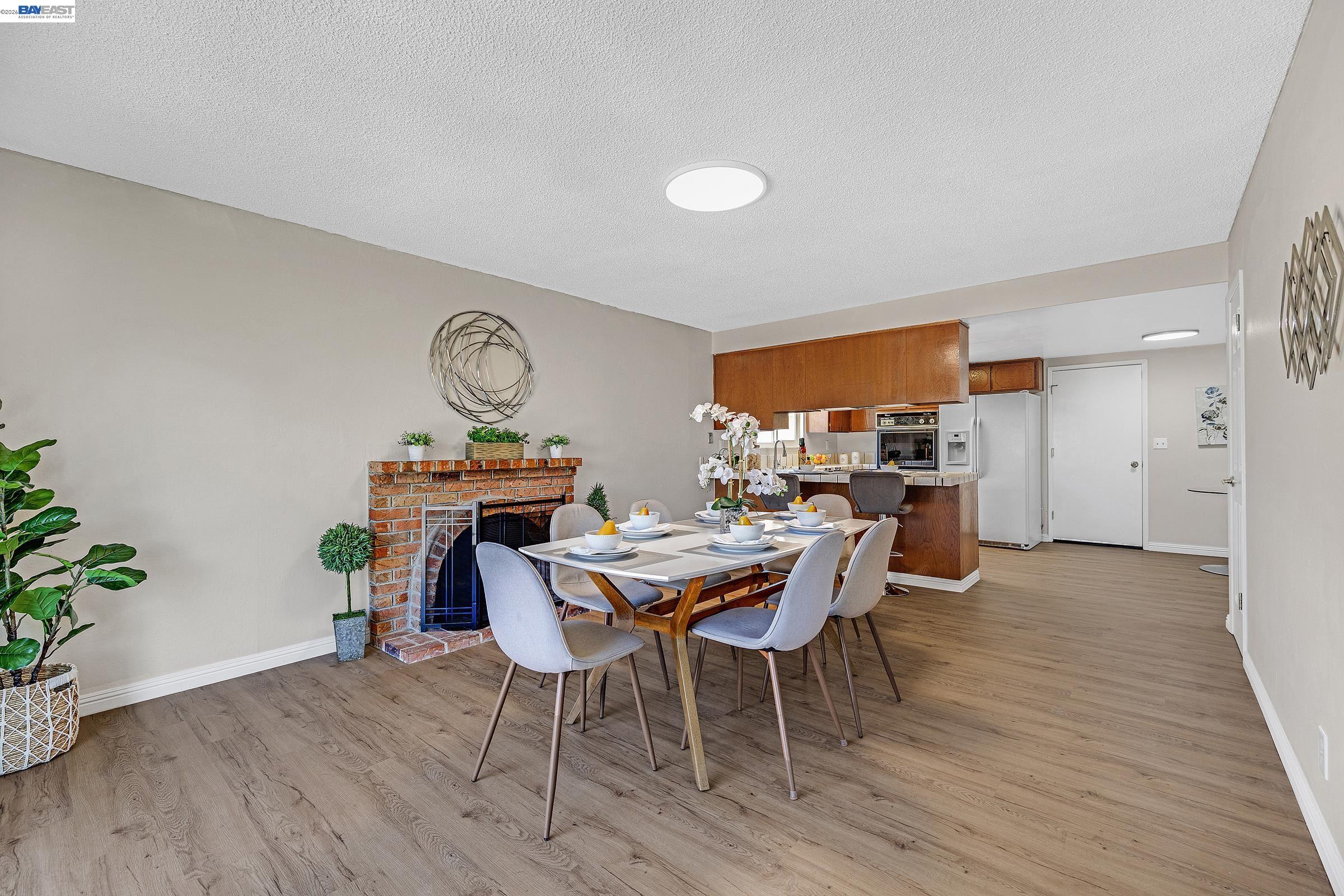 Detail Gallery Image 5 of 33 For 2636 Rainier Ct, Union City,  CA 94587 - 3 Beds | 2 Baths