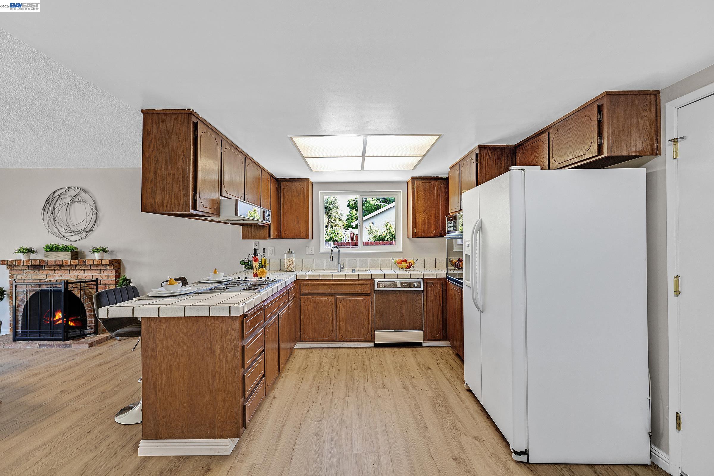 Detail Gallery Image 7 of 33 For 2636 Rainier Ct, Union City,  CA 94587 - 3 Beds | 2 Baths