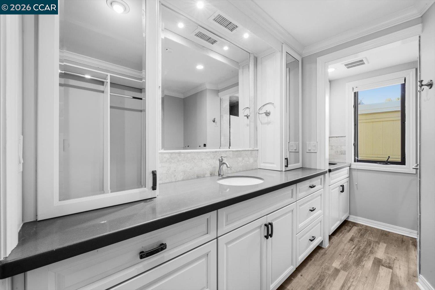 Photo #40: 41130114 Listing: Photo #40