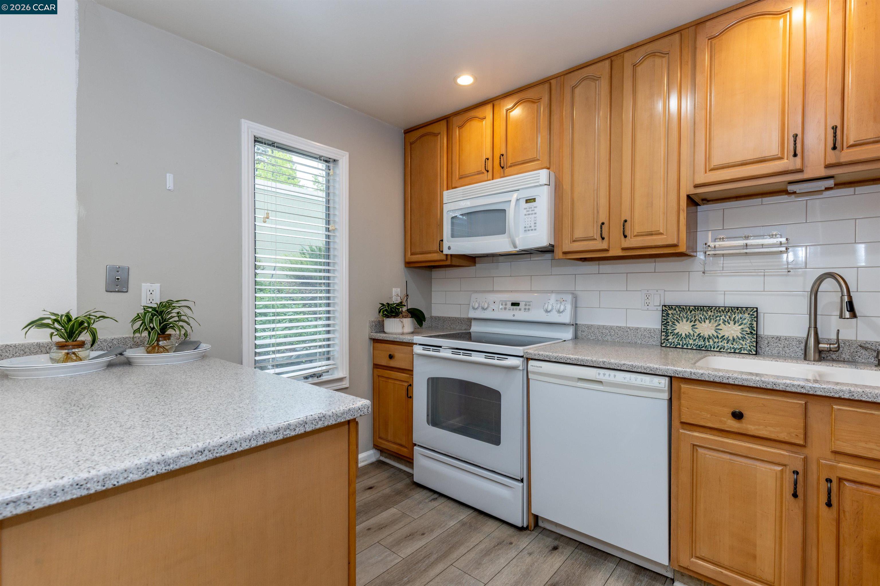 3152 Ptarmigan Dr UNIT 2, Walnut Creek, CA, 94595