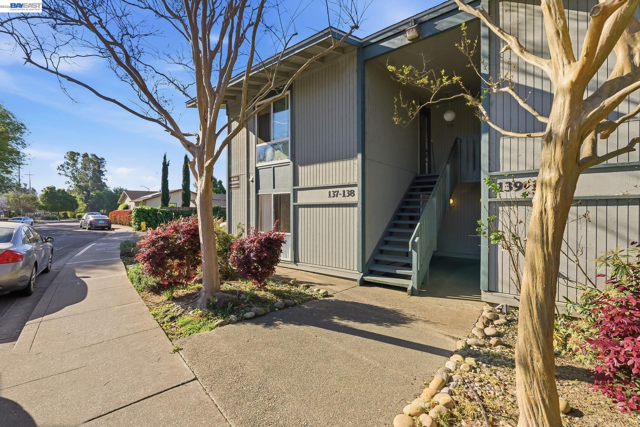 Photo #2: 41130120 Listing: Photo #2