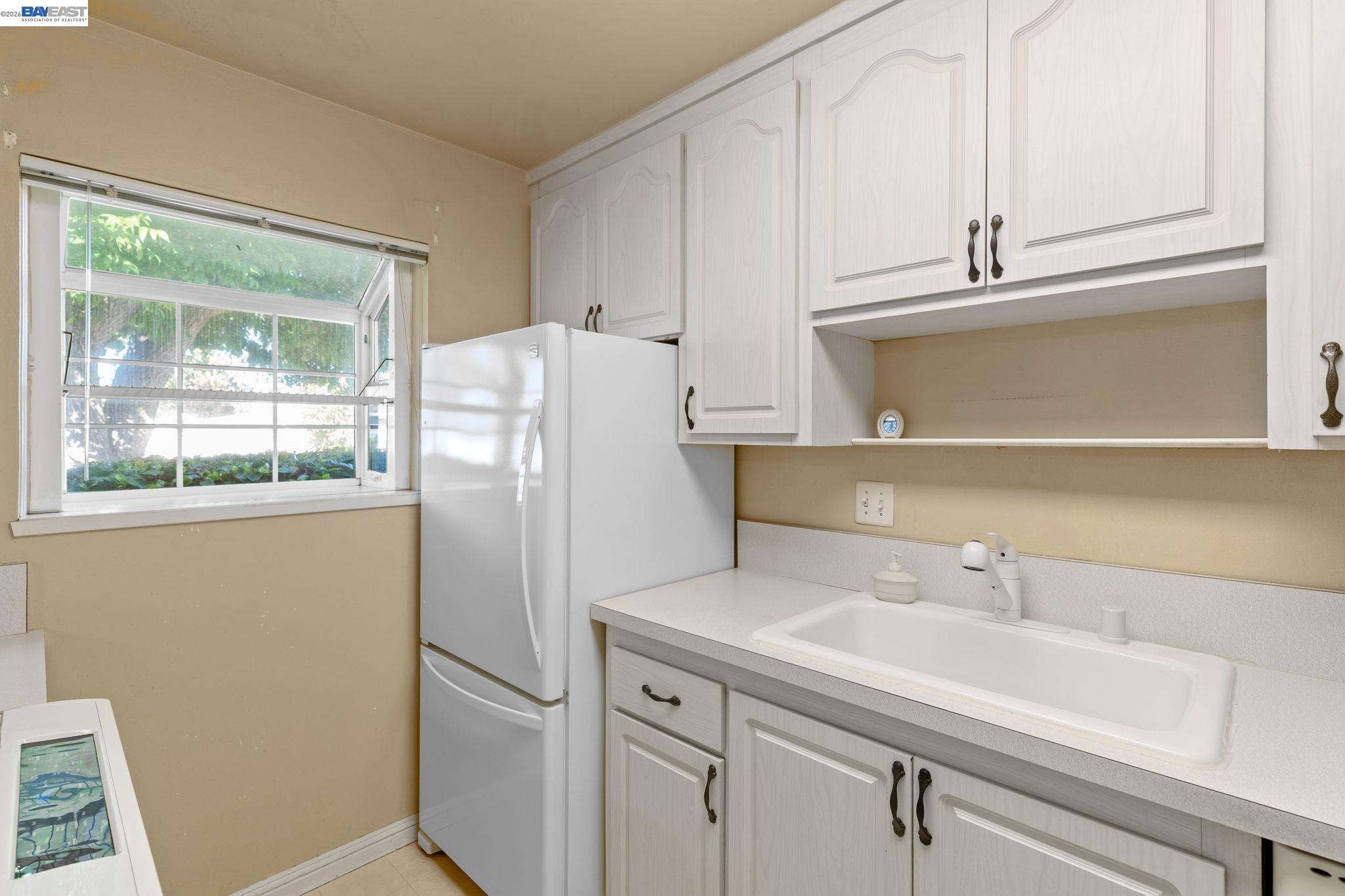 Detail Gallery Image 8 of 46 For 35446 Cleremont Dr, Newark,  CA 94560 - 3 Beds | 2 Baths