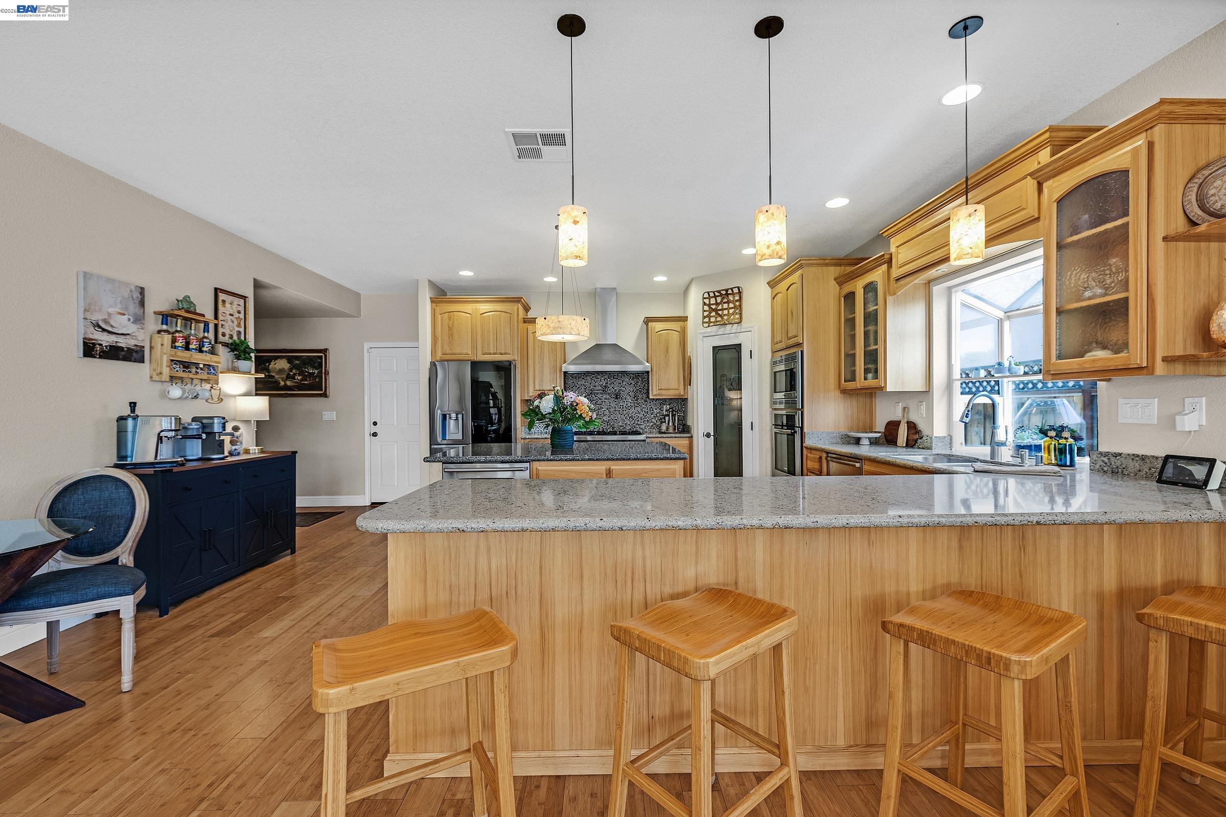 Detail Gallery Image 15 of 39 For 34515 Bentley Ct, Fremont,  CA 94555 - 4 Beds | 2 Baths