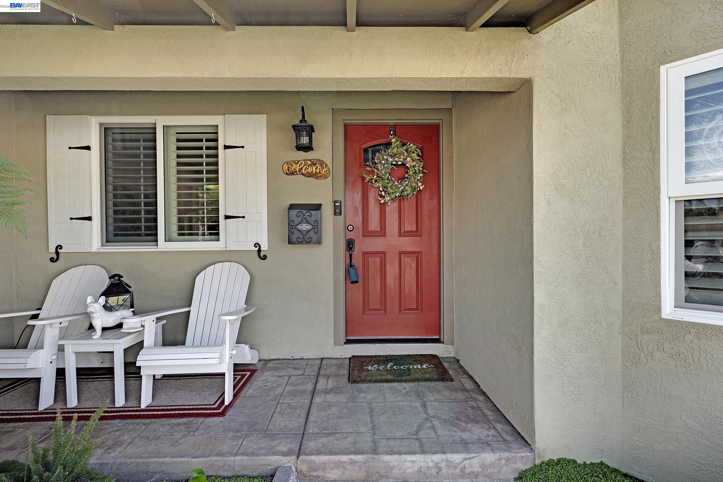 Detail Gallery Image 3 of 39 For 34515 Bentley Ct, Fremont,  CA 94555 - 4 Beds | 2 Baths