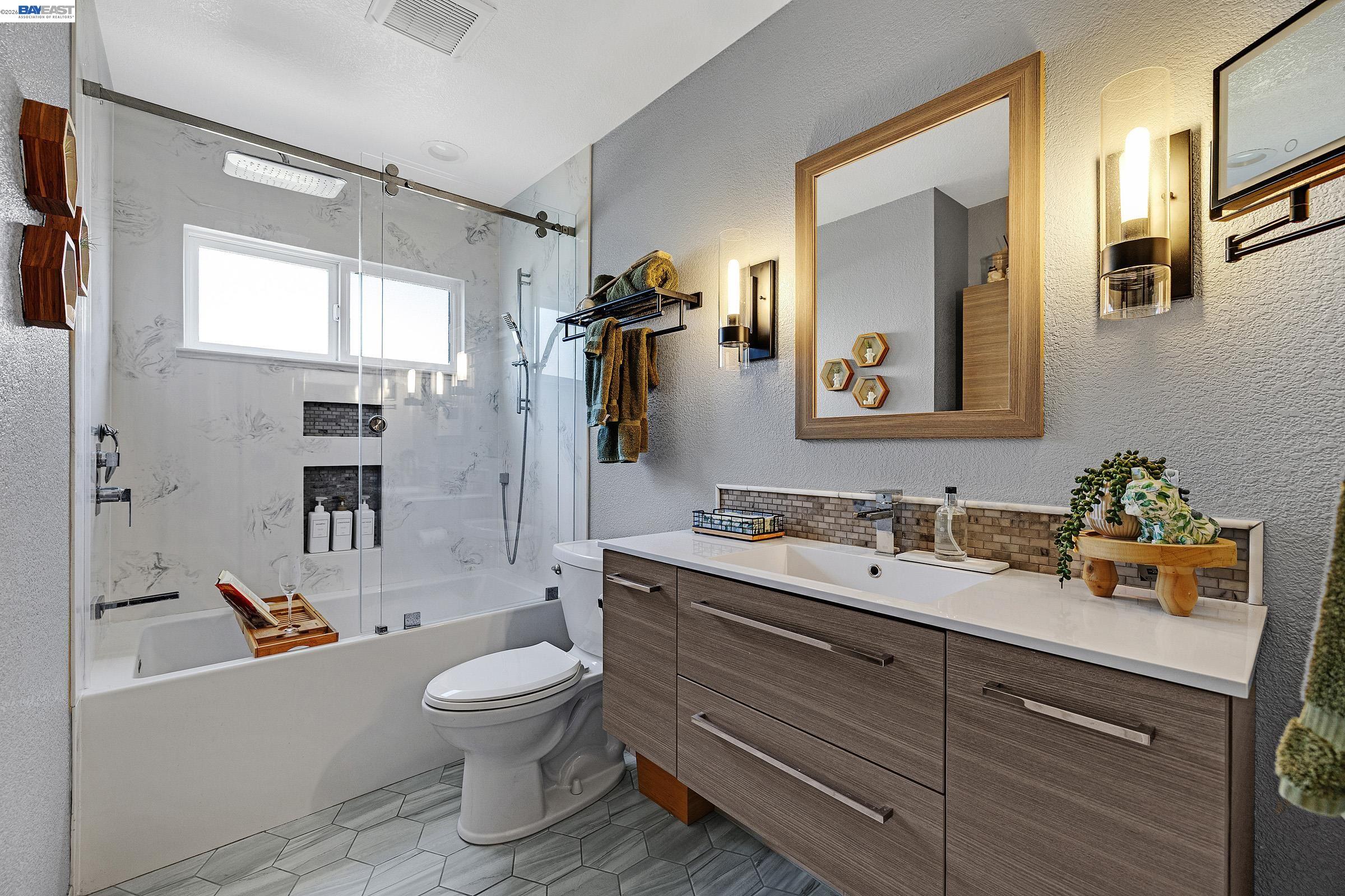 Detail Gallery Image 22 of 39 For 34515 Bentley Ct, Fremont,  CA 94555 - 4 Beds | 2 Baths