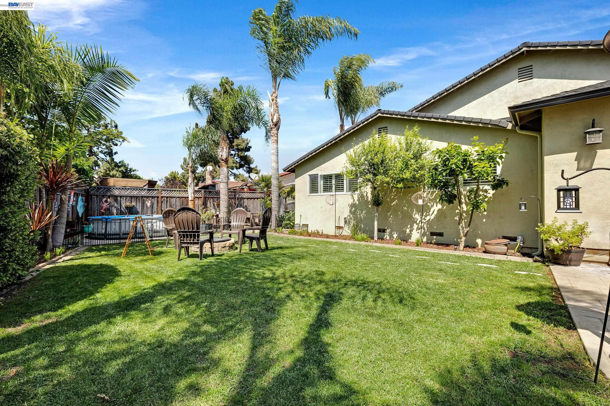 Detail Gallery Image 35 of 39 For 34515 Bentley Ct, Fremont,  CA 94555 - 4 Beds | 2 Baths