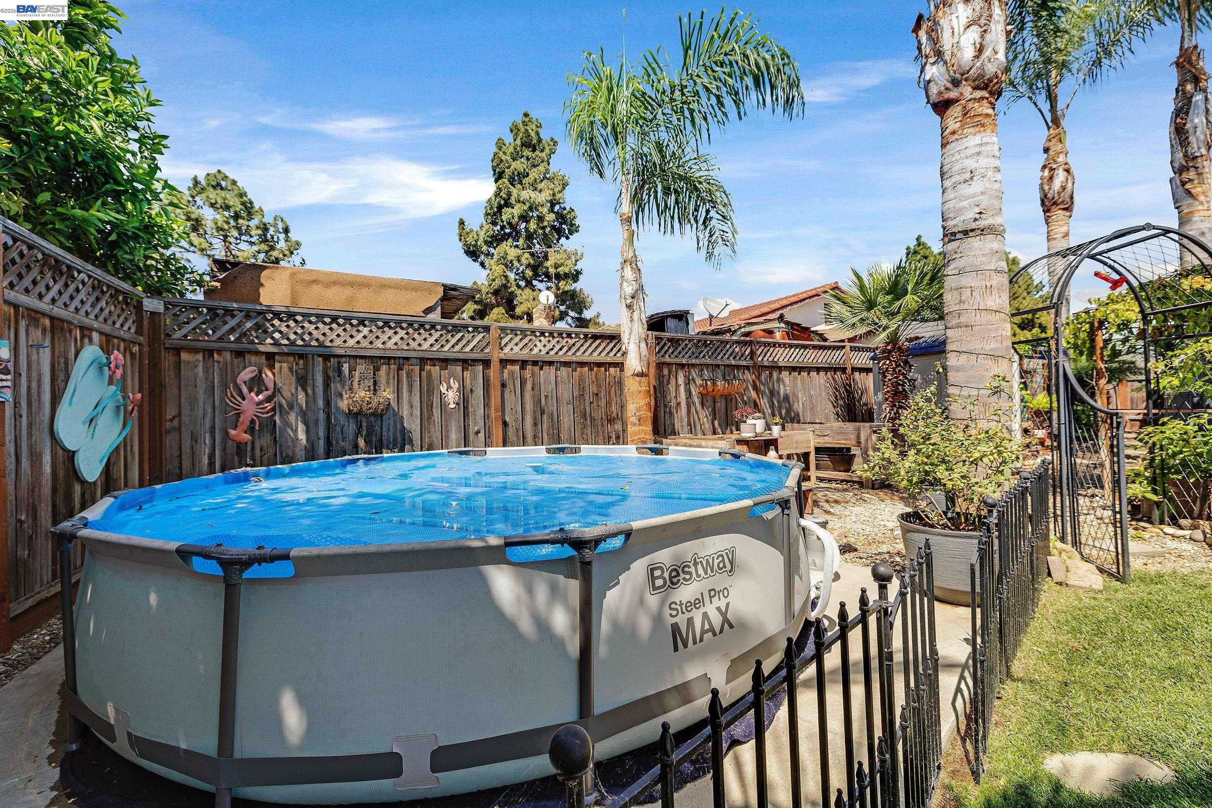 Detail Gallery Image 37 of 39 For 34515 Bentley Ct, Fremont,  CA 94555 - 4 Beds | 2 Baths