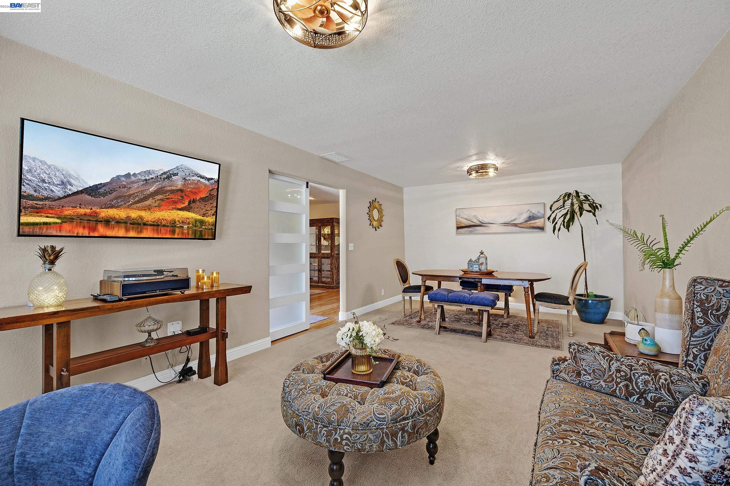 Detail Gallery Image 5 of 39 For 34515 Bentley Ct, Fremont,  CA 94555 - 4 Beds | 2 Baths