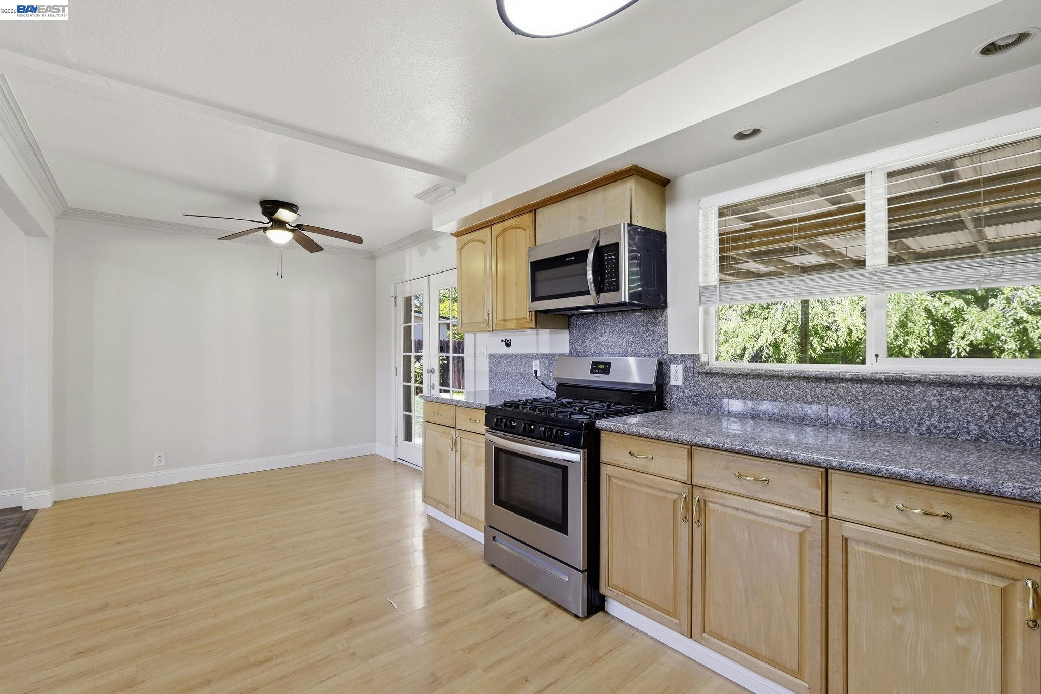 Detail Gallery Image 11 of 33 For 2943 Richard Ave, Concord,  CA 94520 - 3 Beds | 2 Baths