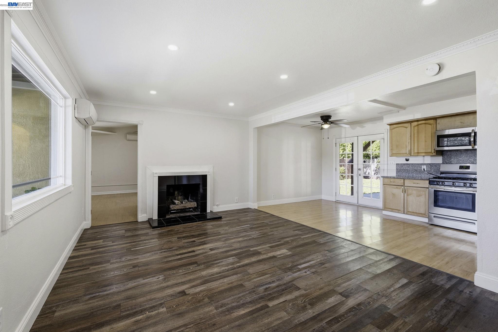 Detail Gallery Image 5 of 33 For 2943 Richard Ave, Concord,  CA 94520 - 3 Beds | 2 Baths