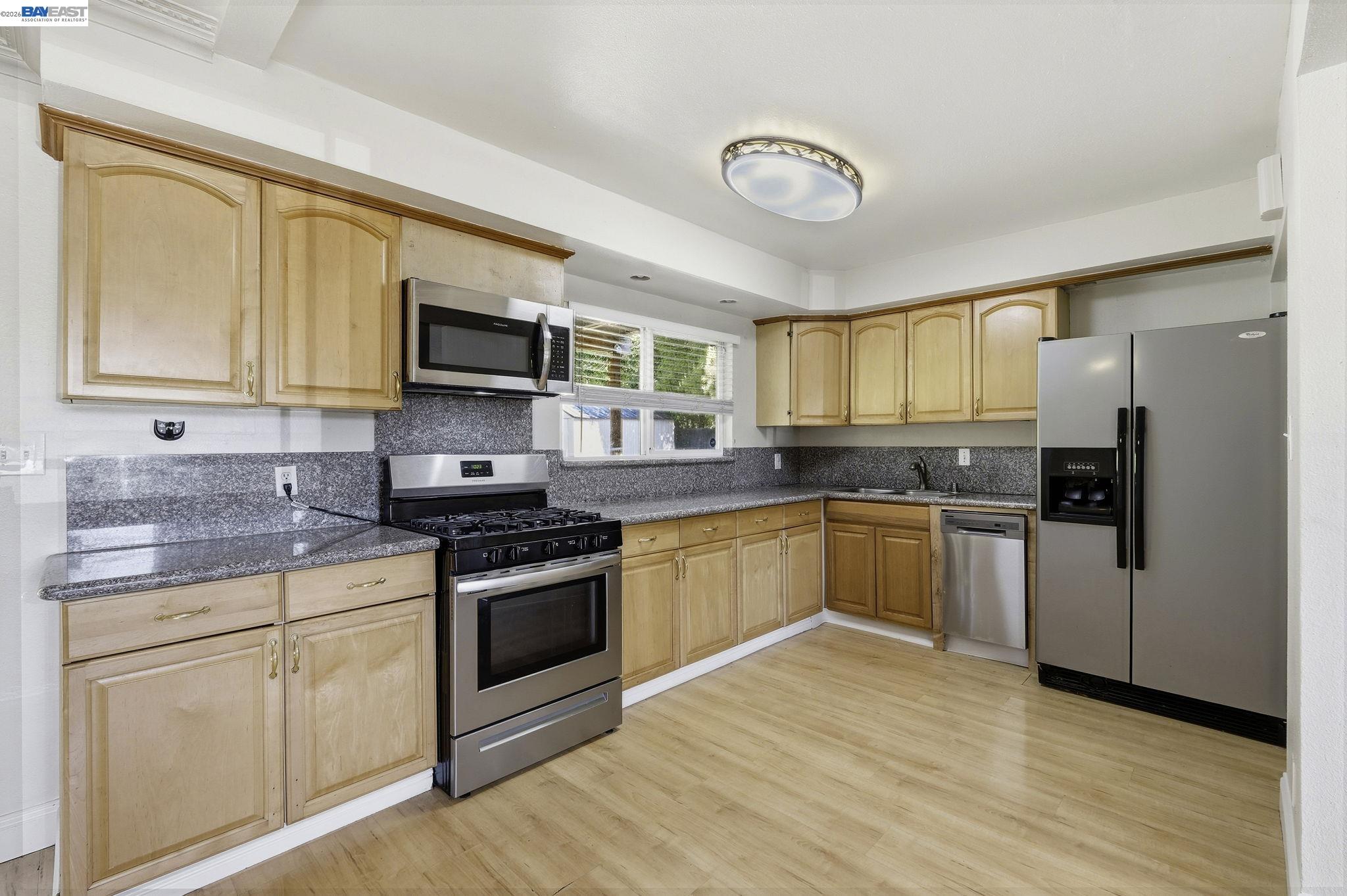 Detail Gallery Image 10 of 33 For 2943 Richard Ave, Concord,  CA 94520 - 3 Beds | 2 Baths