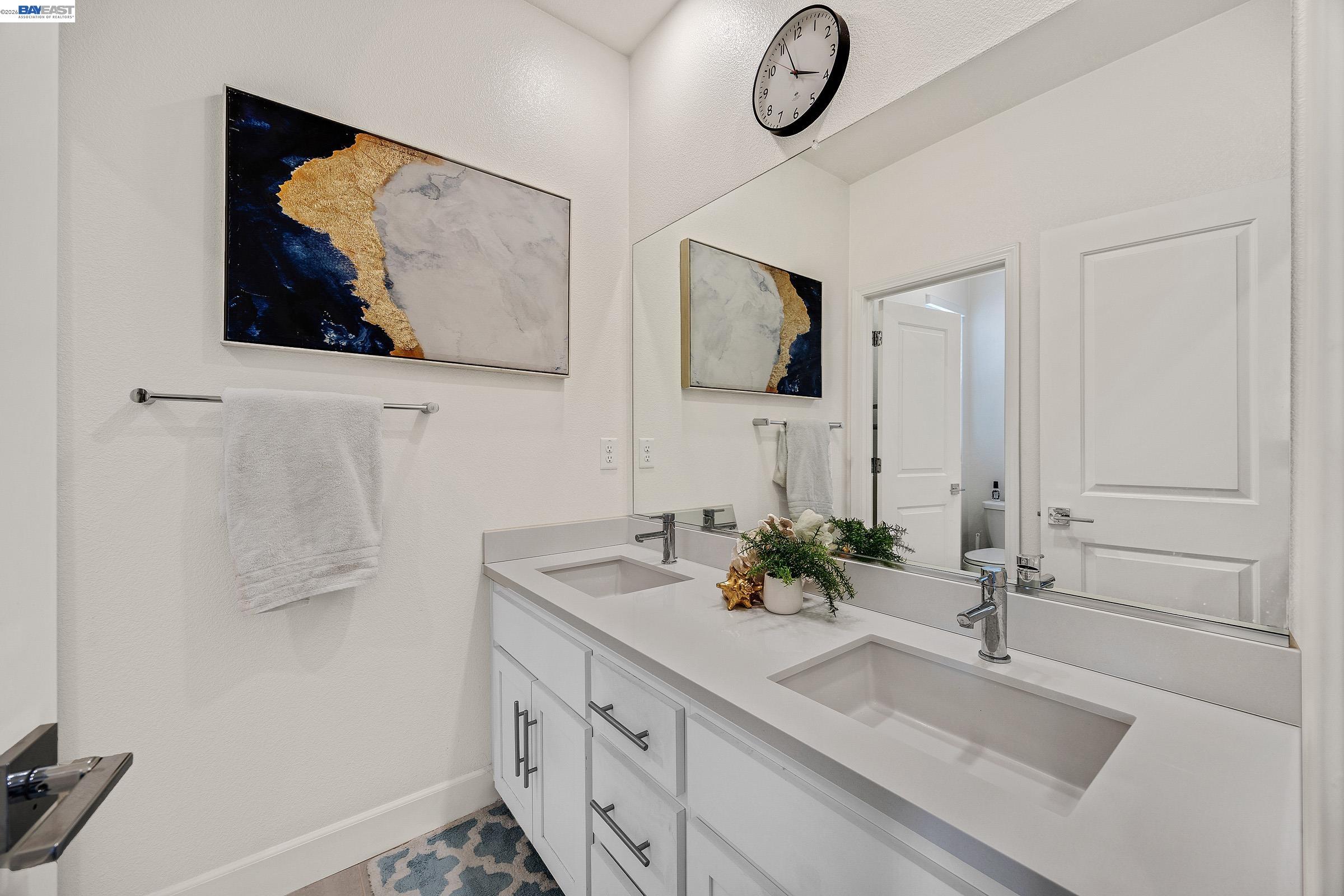 Detail Gallery Image 17 of 33 For 1710 Flora Way, Tracy,  CA 95376 - 4 Beds | 3 Baths