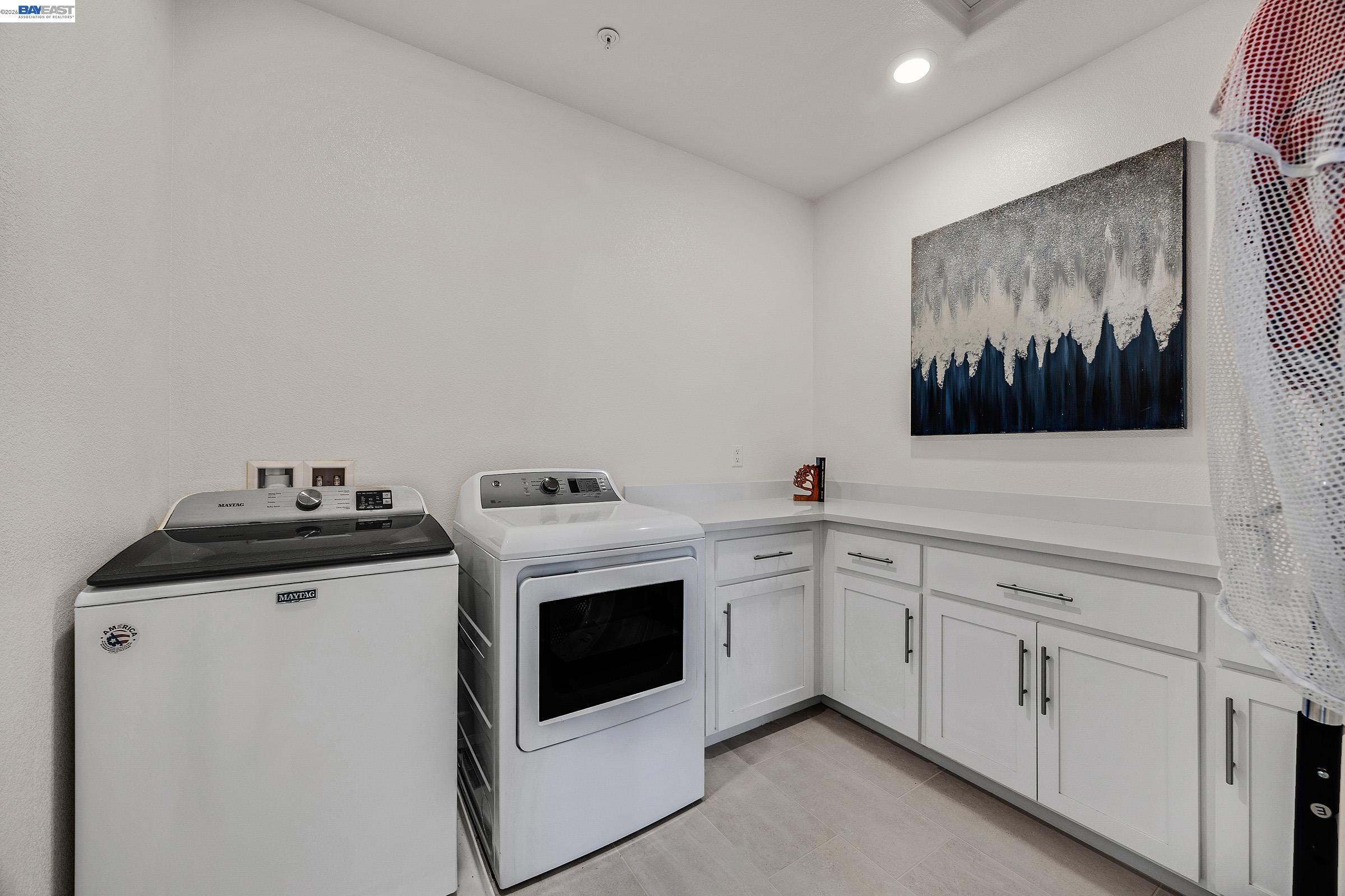 Detail Gallery Image 20 of 33 For 1710 Flora Way, Tracy,  CA 95376 - 4 Beds | 3 Baths