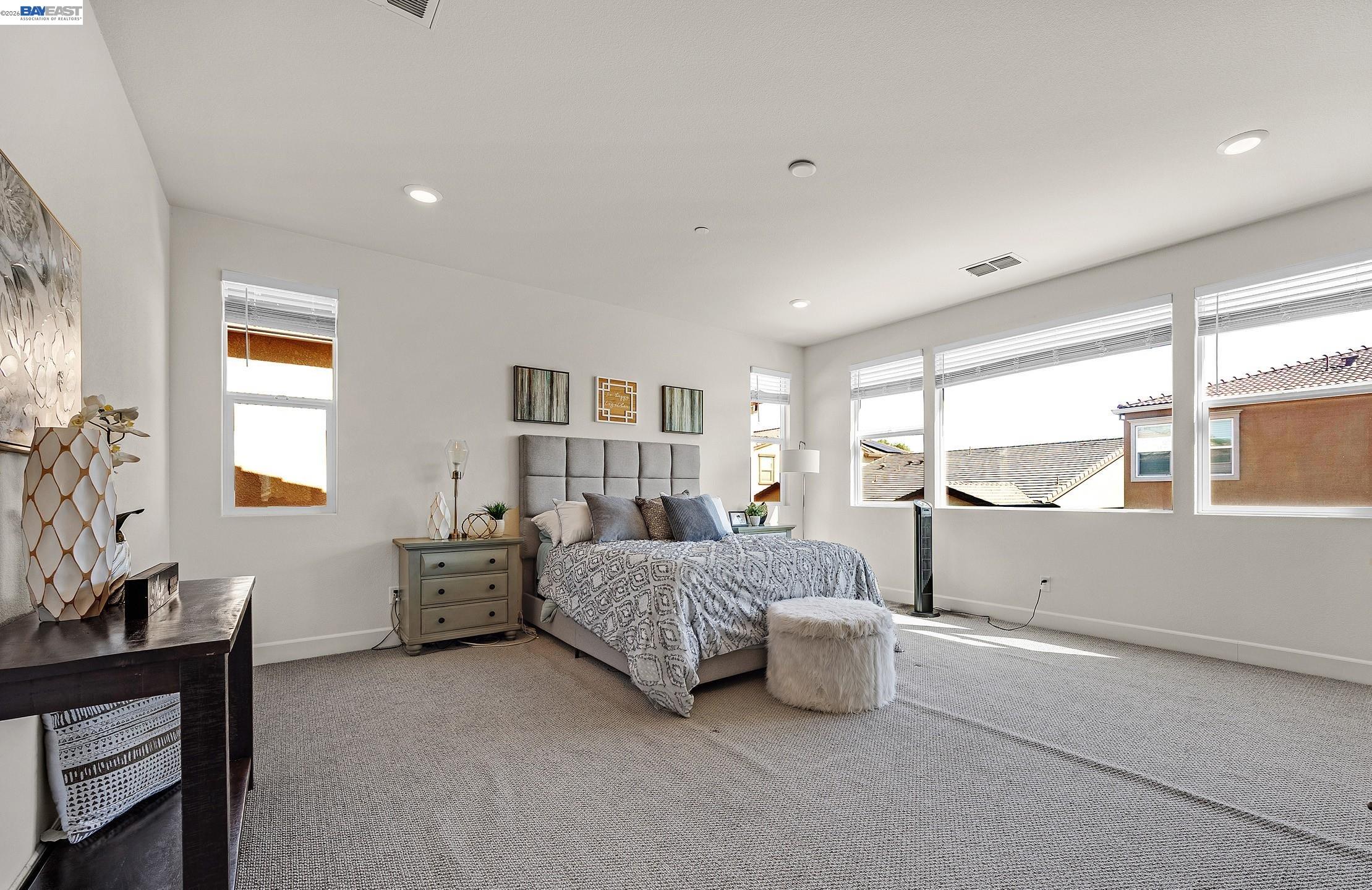 Detail Gallery Image 21 of 33 For 1710 Flora Way, Tracy,  CA 95376 - 4 Beds | 3 Baths