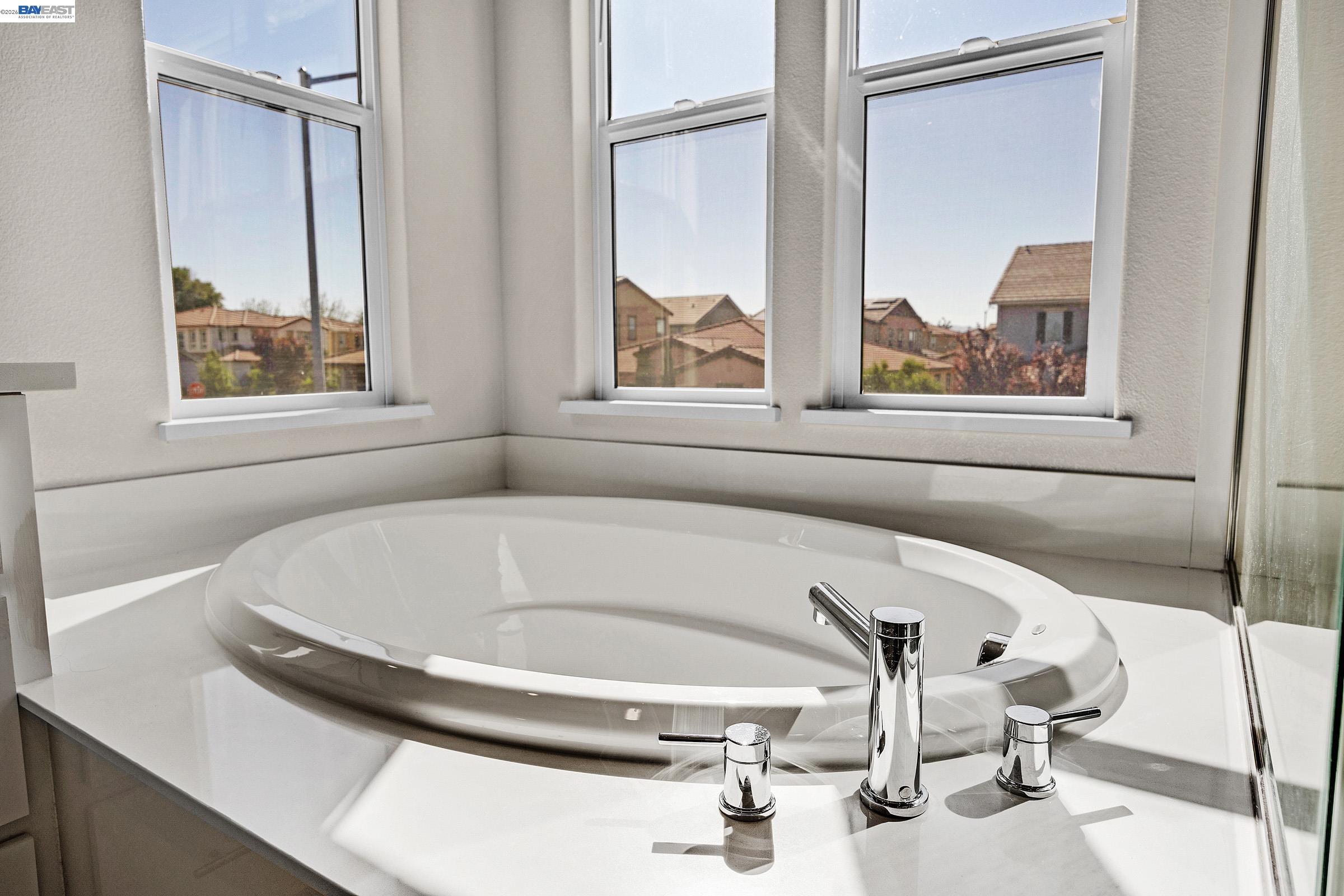 Detail Gallery Image 24 of 33 For 1710 Flora Way, Tracy,  CA 95376 - 4 Beds | 3 Baths