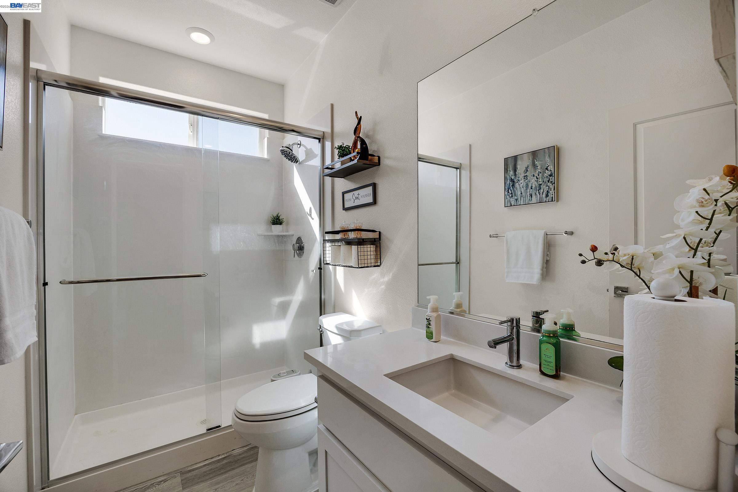 Detail Gallery Image 7 of 33 For 1710 Flora Way, Tracy,  CA 95376 - 4 Beds | 3 Baths