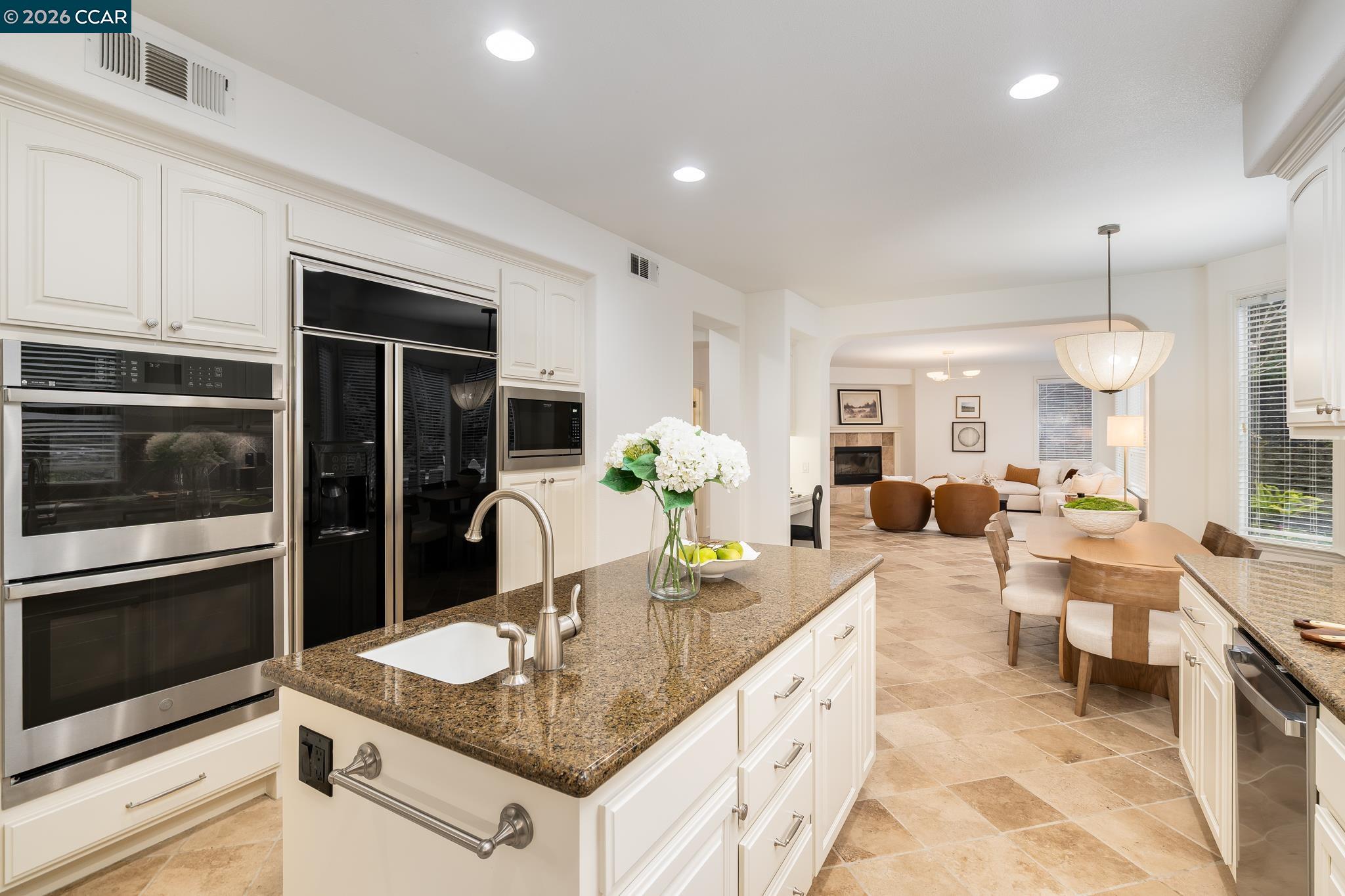 Detail Gallery Image 14 of 47 For 298 Sullivan Ct, Pleasanton,  CA 94566 - 5 Beds | 4/1 Baths