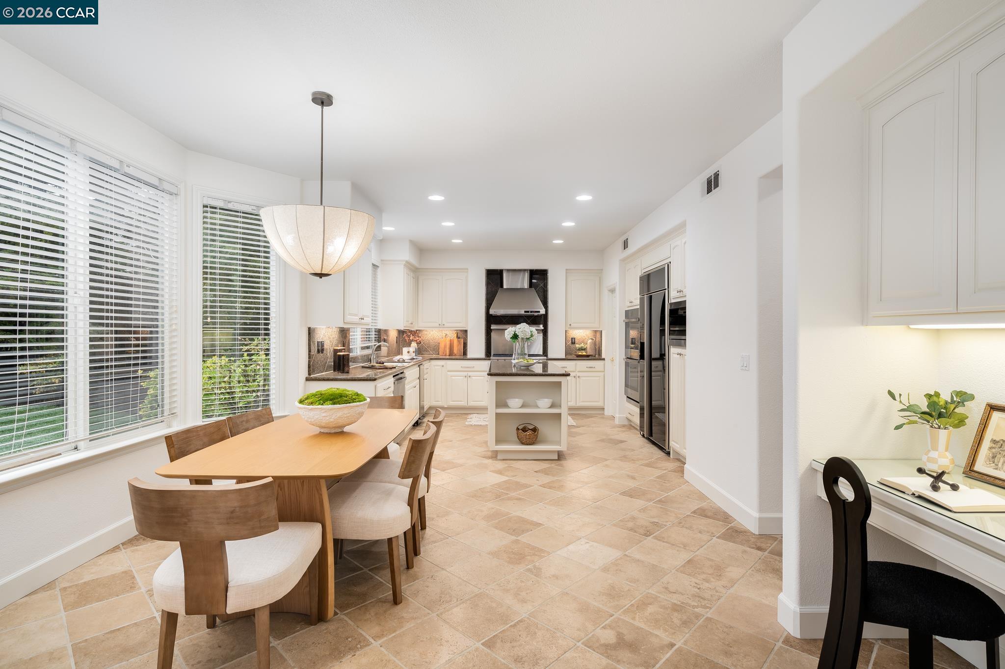 Detail Gallery Image 9 of 47 For 298 Sullivan Ct, Pleasanton,  CA 94566 - 5 Beds | 4/1 Baths