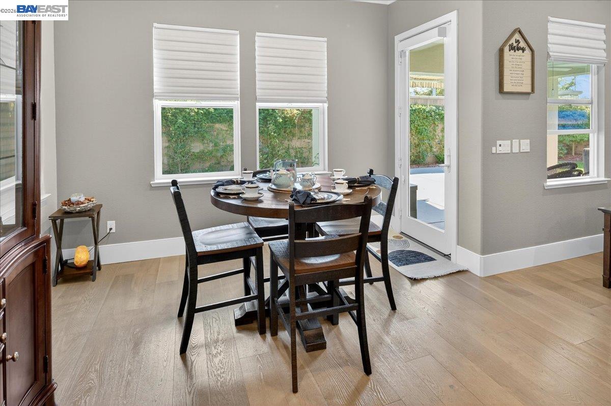 Detail Gallery Image 14 of 41 For 1560 Empire, Lodi,  CA 95242 - 3 Beds | 3 Baths