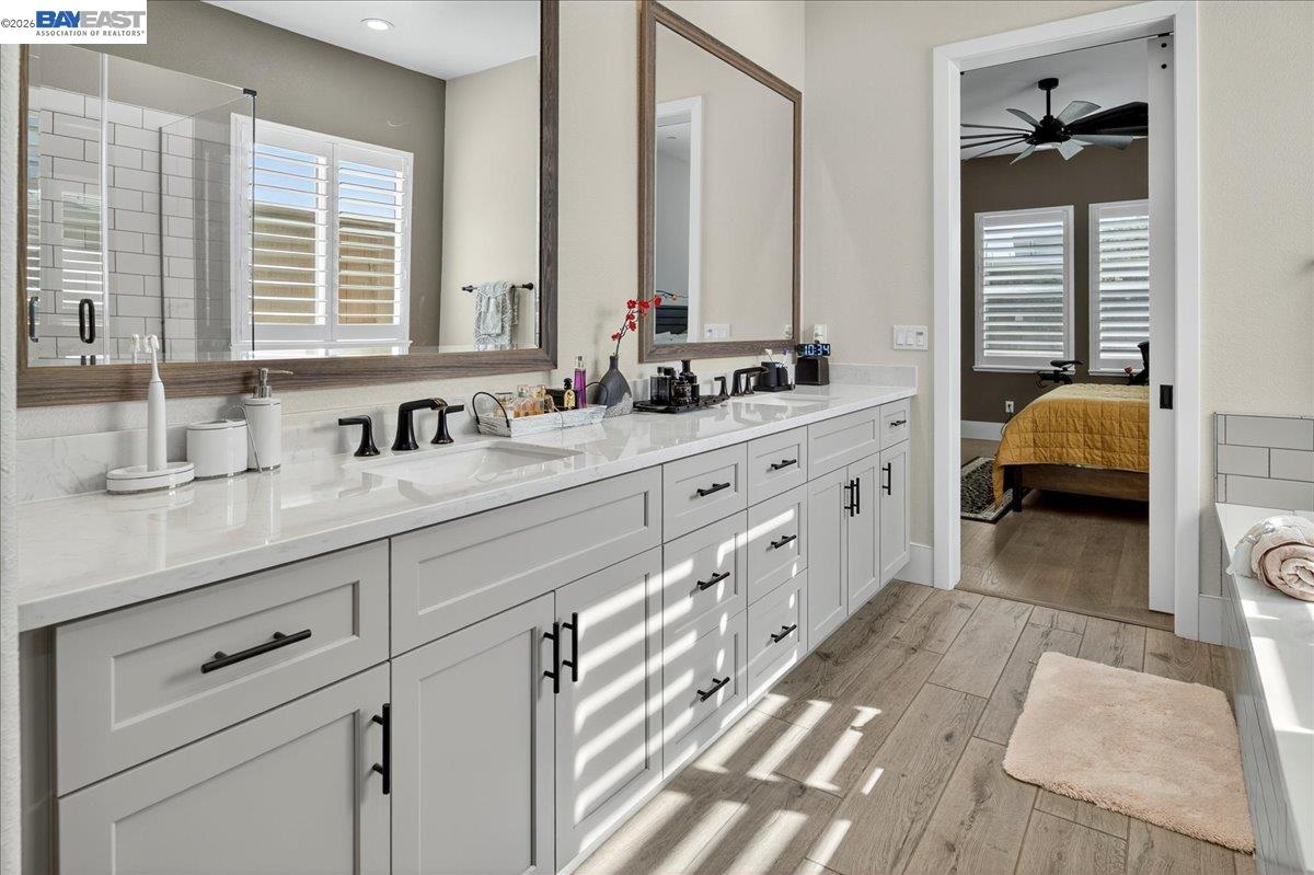 Detail Gallery Image 17 of 41 For 1560 Empire, Lodi,  CA 95242 - 3 Beds | 3 Baths