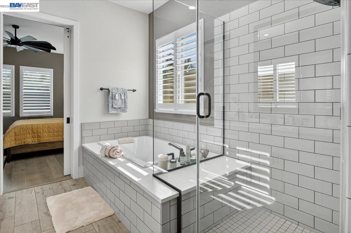 Detail Gallery Image 19 of 41 For 1560 Empire, Lodi,  CA 95242 - 3 Beds | 3 Baths