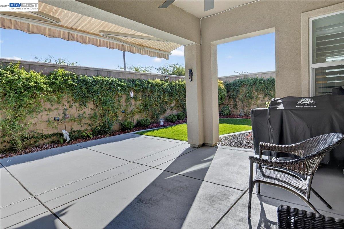 Detail Gallery Image 28 of 41 For 1560 Empire, Lodi,  CA 95242 - 3 Beds | 3 Baths