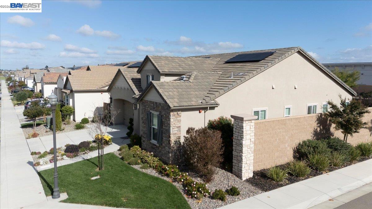 Detail Gallery Image 33 of 41 For 1560 Empire, Lodi,  CA 95242 - 3 Beds | 3 Baths