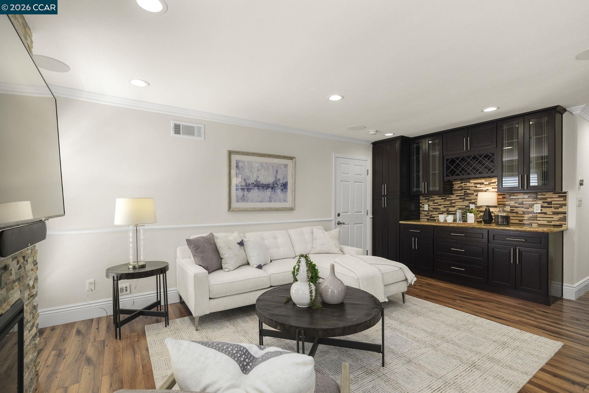 Detail Gallery Image 12 of 50 For 3671 Platt Ct, Pleasanton,  CA 94588 - 4 Beds | 2 Baths