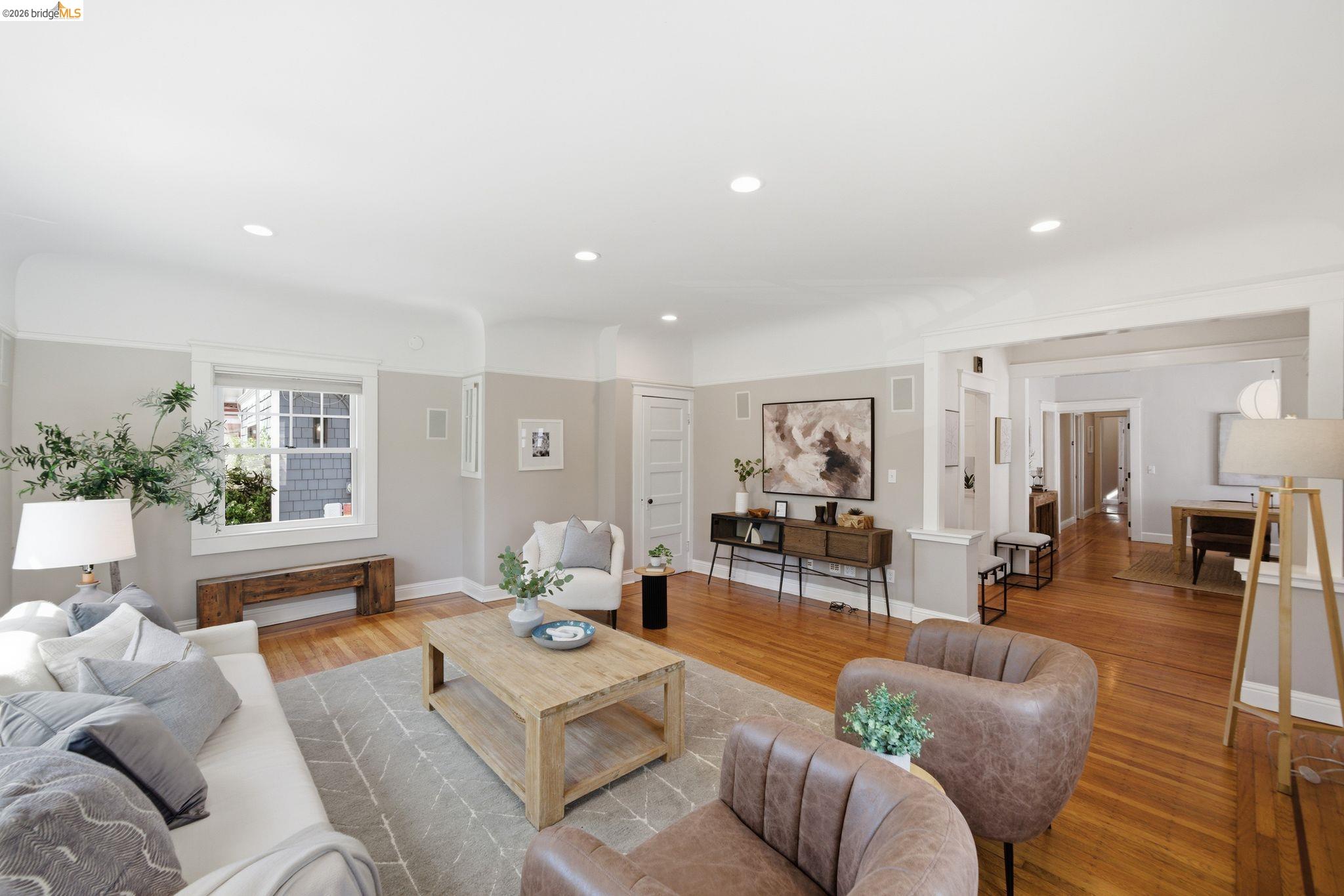 Detail Gallery Image 12 of 60 For 1627 62nd Street, Berkeley,  CA 94703 - 4 Beds | 2 Baths