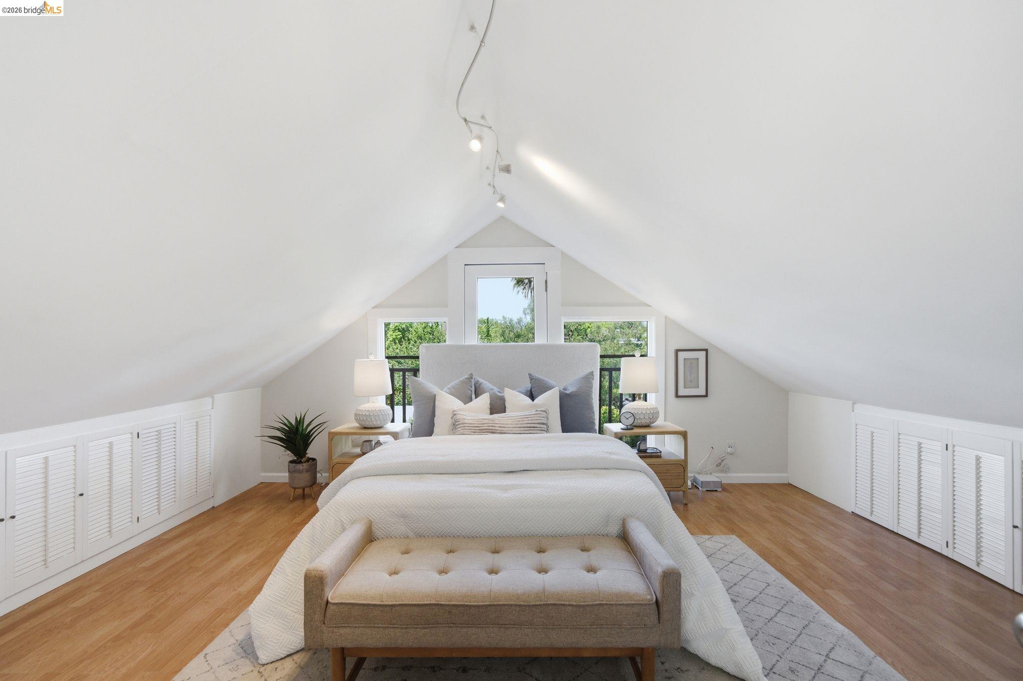 Detail Gallery Image 32 of 60 For 1627 62nd Street, Berkeley,  CA 94703 - 4 Beds | 2 Baths