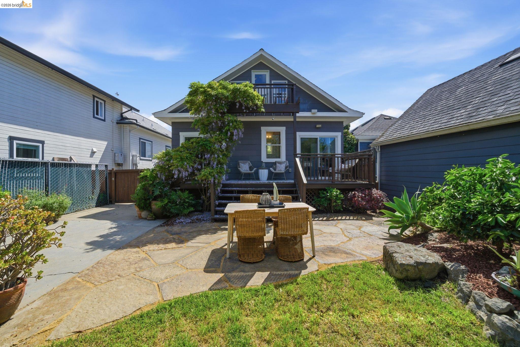 Detail Gallery Image 45 of 60 For 1627 62nd Street, Berkeley,  CA 94703 - 4 Beds | 2 Baths