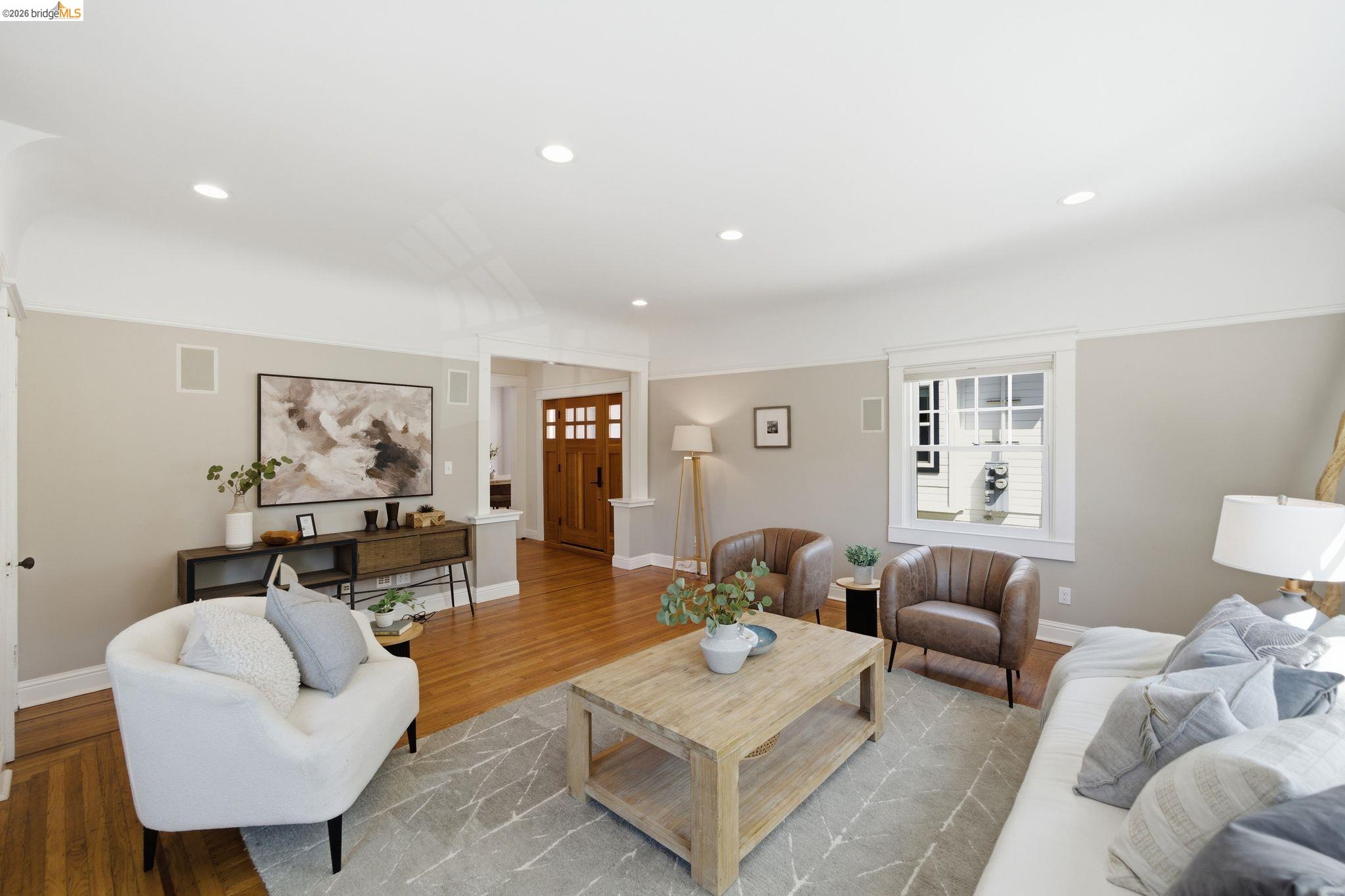 Detail Gallery Image 6 of 60 For 1627 62nd Street, Berkeley,  CA 94703 - 4 Beds | 2 Baths