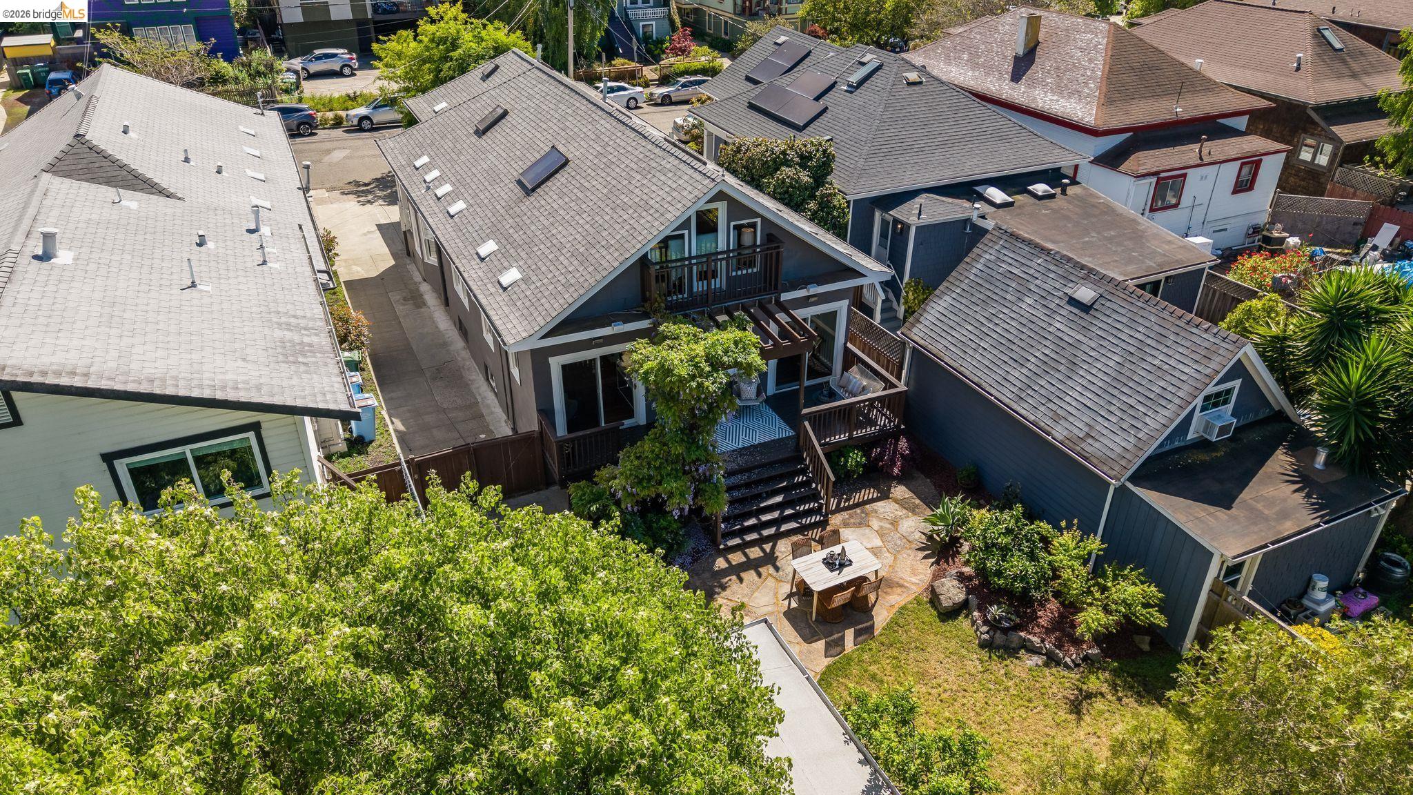 Detail Gallery Image 51 of 60 For 1627 62nd Street, Berkeley,  CA 94703 - 4 Beds | 2 Baths