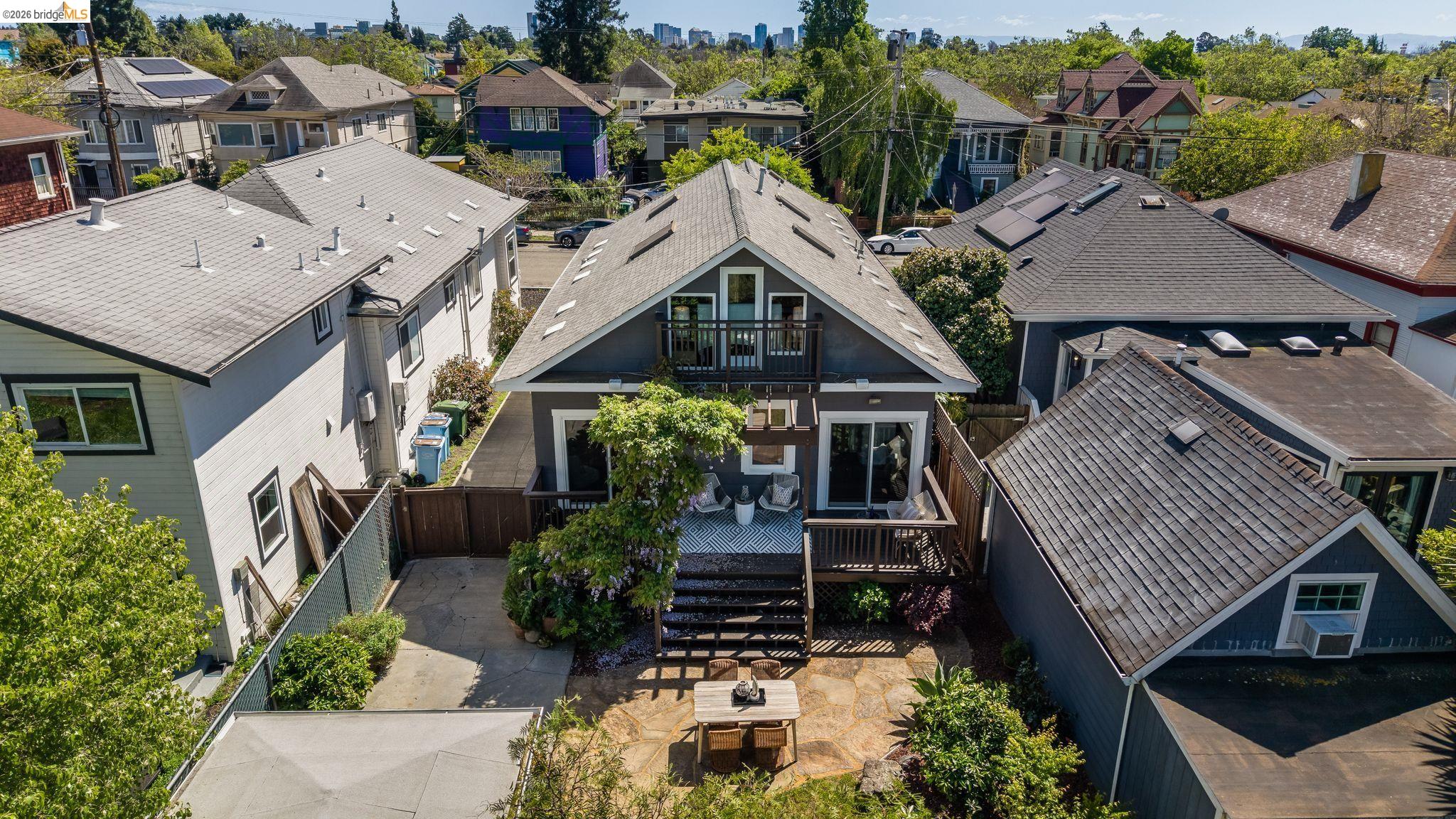 Detail Gallery Image 52 of 60 For 1627 62nd Street, Berkeley,  CA 94703 - 4 Beds | 2 Baths