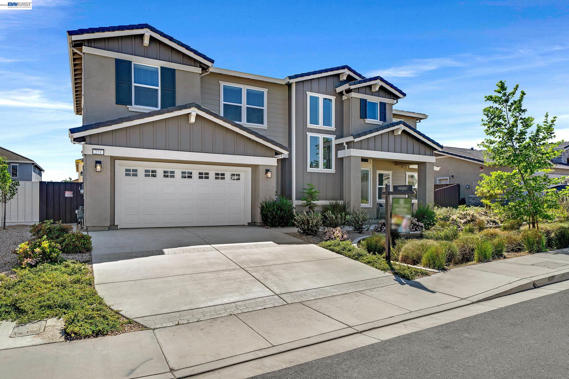 Detail Gallery Image 2 of 53 For 271 Eagle Nest Dr, Oakley,  CA 94561 - 5 Beds | 4/1 Baths