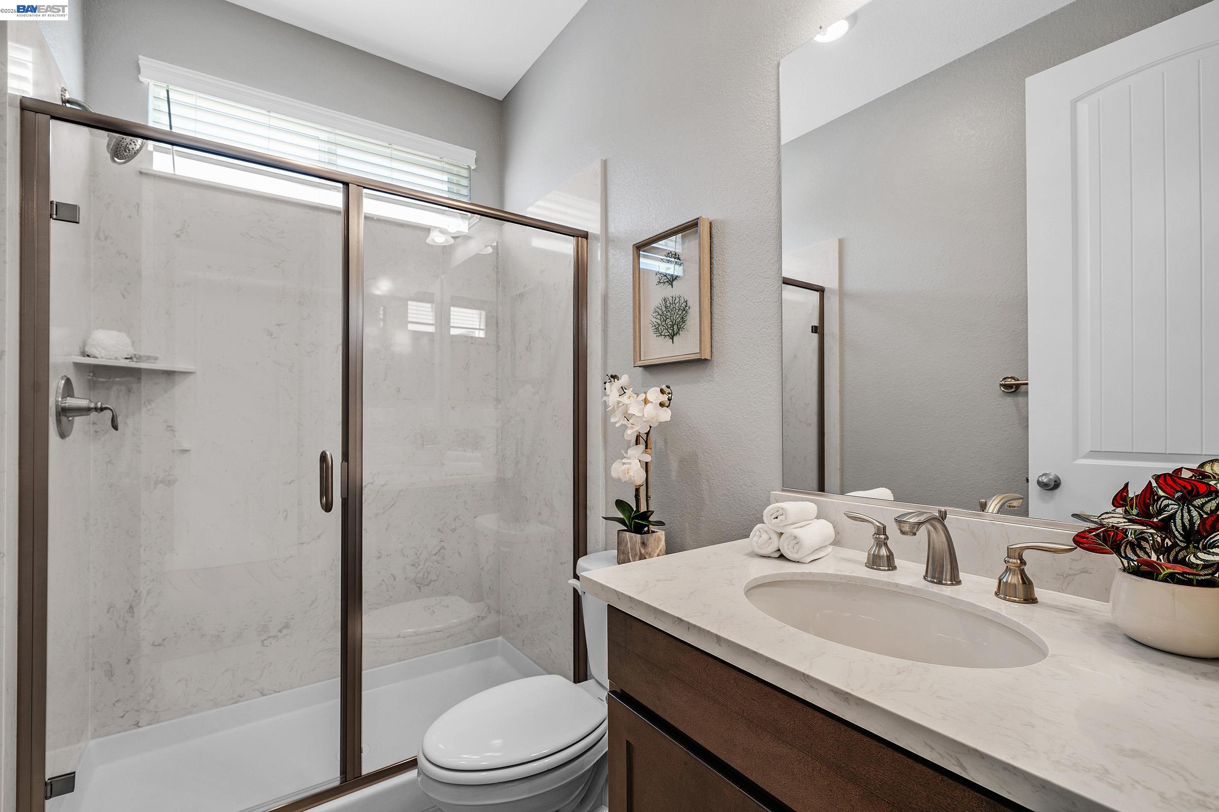 Detail Gallery Image 22 of 53 For 271 Eagle Nest Dr, Oakley,  CA 94561 - 5 Beds | 4/1 Baths